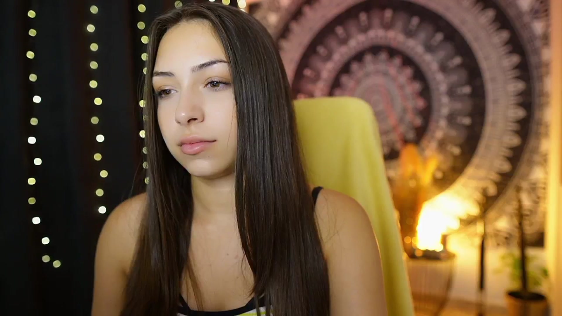 Gallery image thumbnail from Briar__Rose's myfreecams stream on, 08/08/2024, 17:52 image 11 of 20