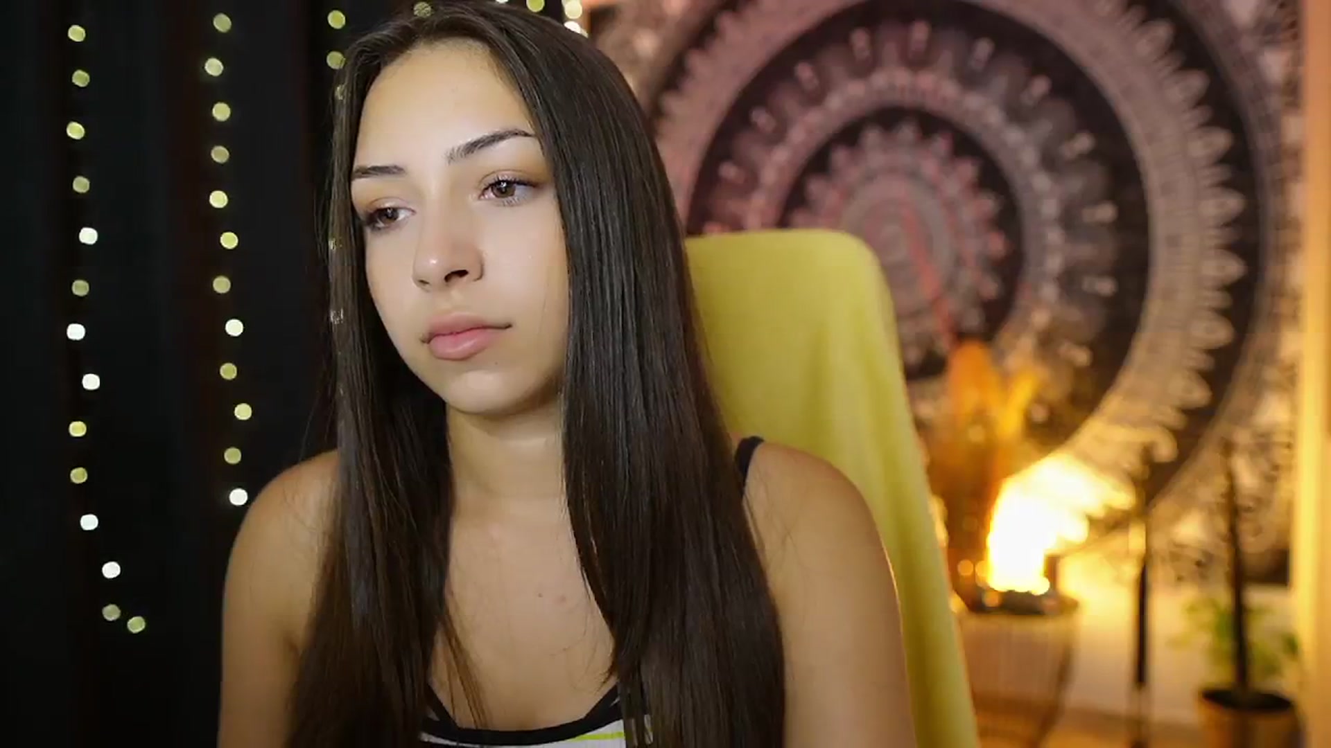 Gallery image thumbnail from Briar__Rose's myfreecams stream on, 08/08/2024, 17:52 image 10 of 20