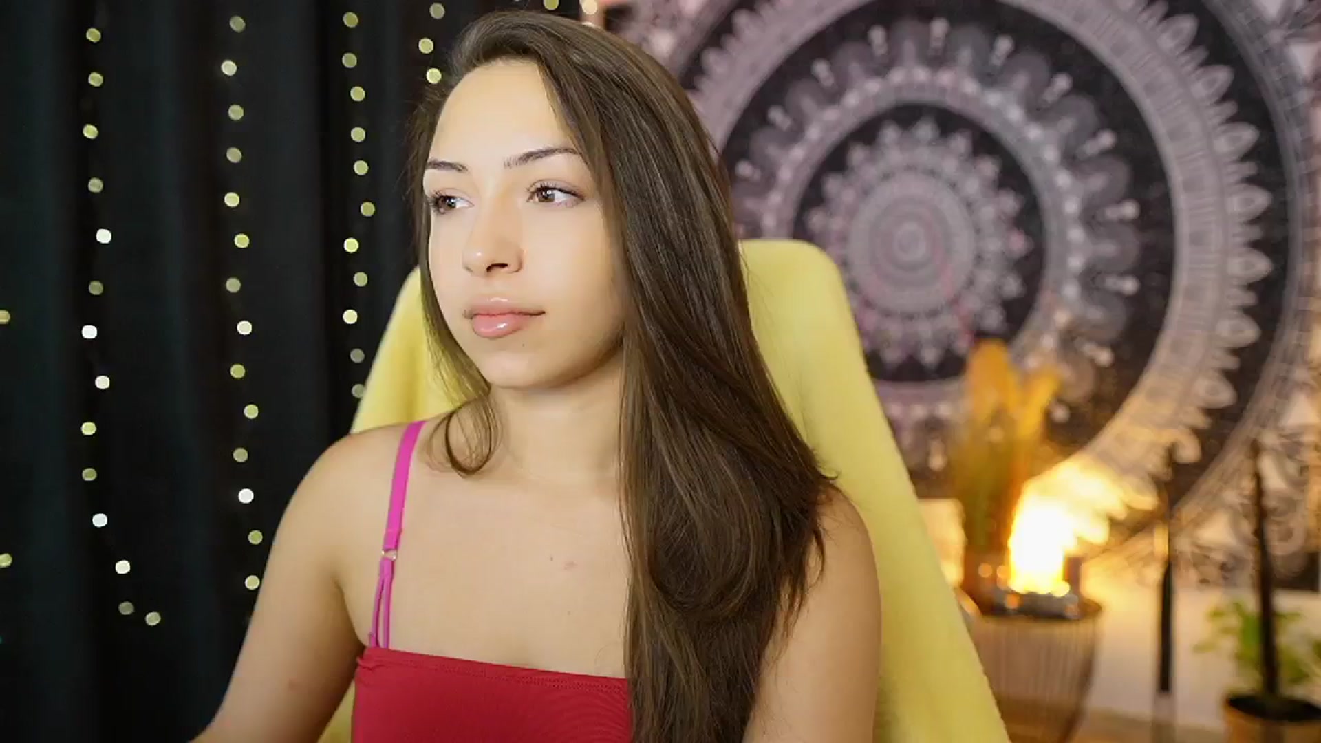 Gallery image thumbnail from Briar__Rose's myfreecams stream on, 08/09/2024, 18:37 image 15 of 20