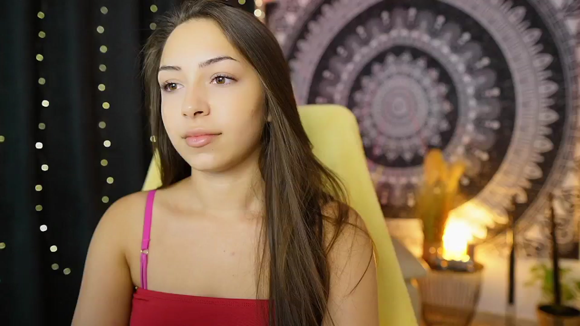 Gallery image thumbnail from Briar__Rose's myfreecams stream on, 08/09/2024, 18:37 image 11 of 20