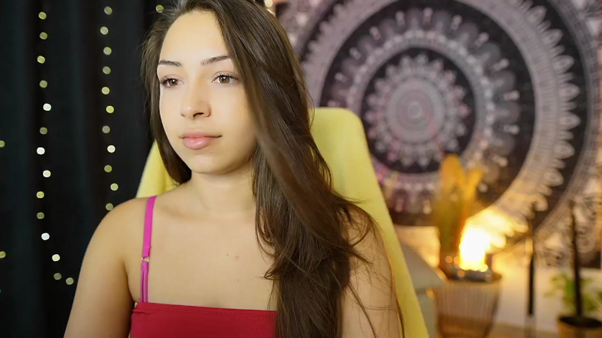 Gallery image thumbnail from Briar__Rose's myfreecams stream on, 08/09/2024, 18:37 image 12 of 20