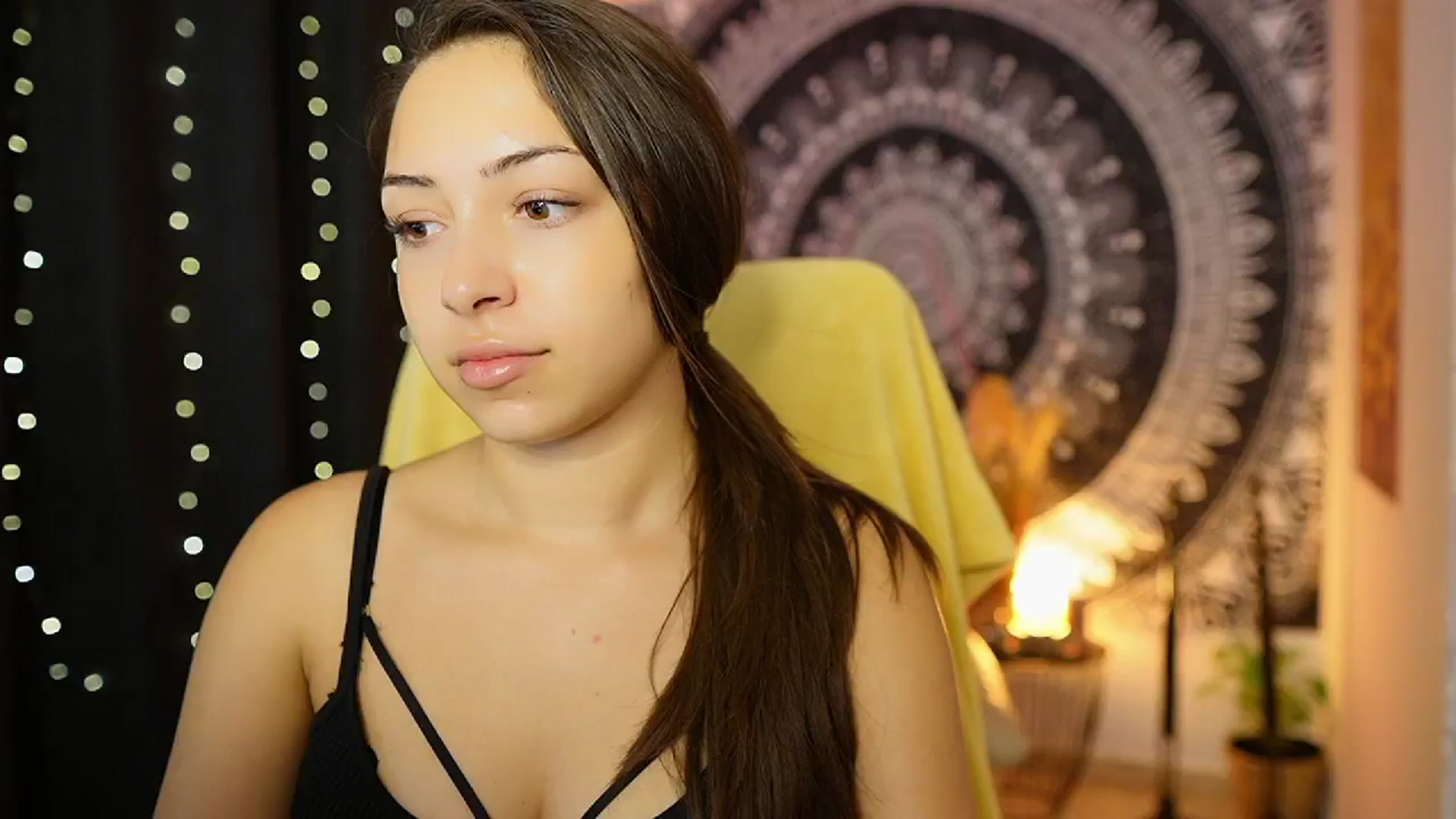 Gallery image thumbnail from Briar__Rose's myfreecams stream on, 08/12/2024, 16:28 image 16 of 20