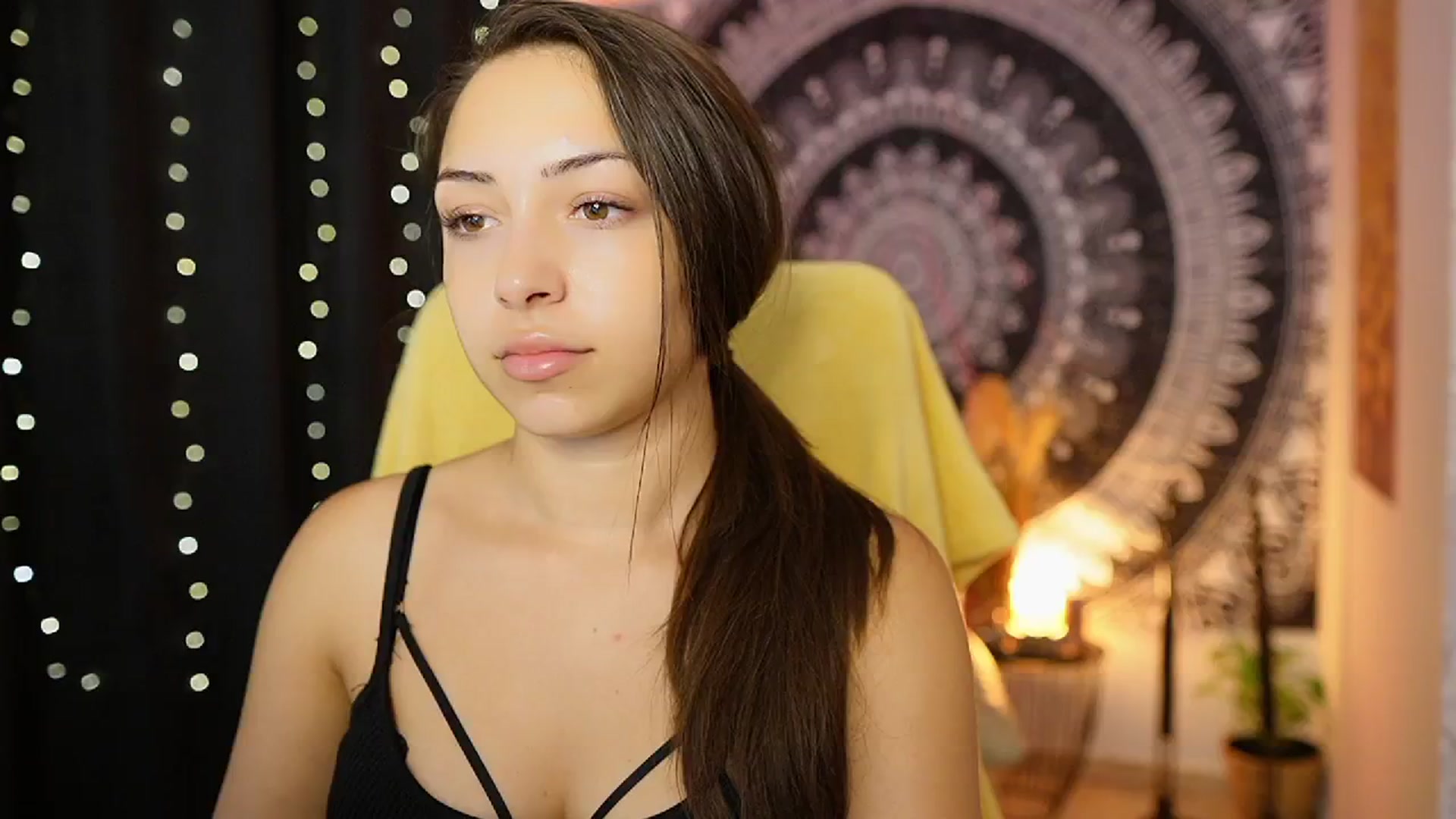 Gallery image thumbnail from Briar__Rose's myfreecams stream on, 08/12/2024, 18:09 image 4 of 20