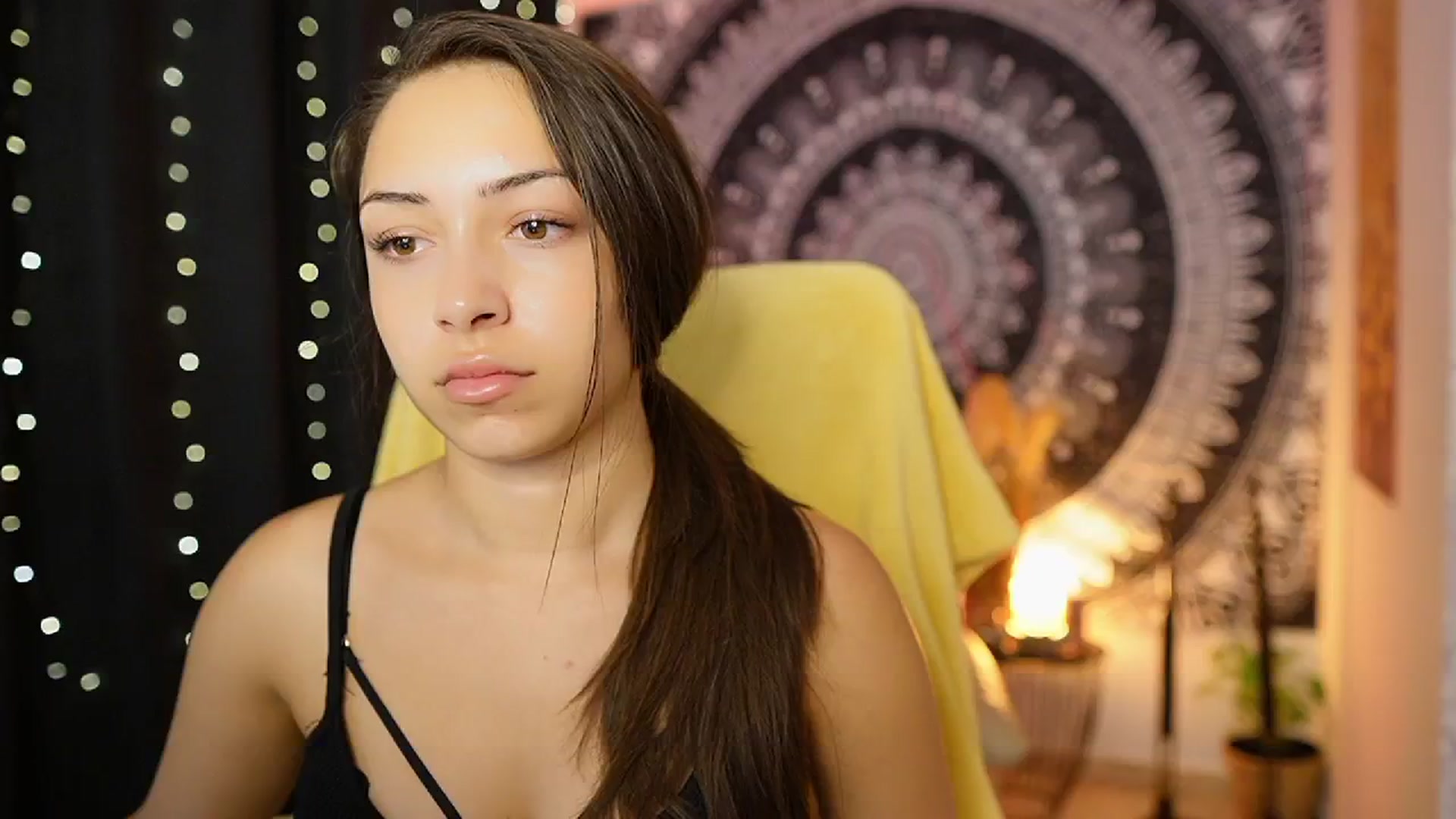 Gallery image thumbnail from Briar__Rose's myfreecams stream on, 08/12/2024, 18:09 image 10 of 20