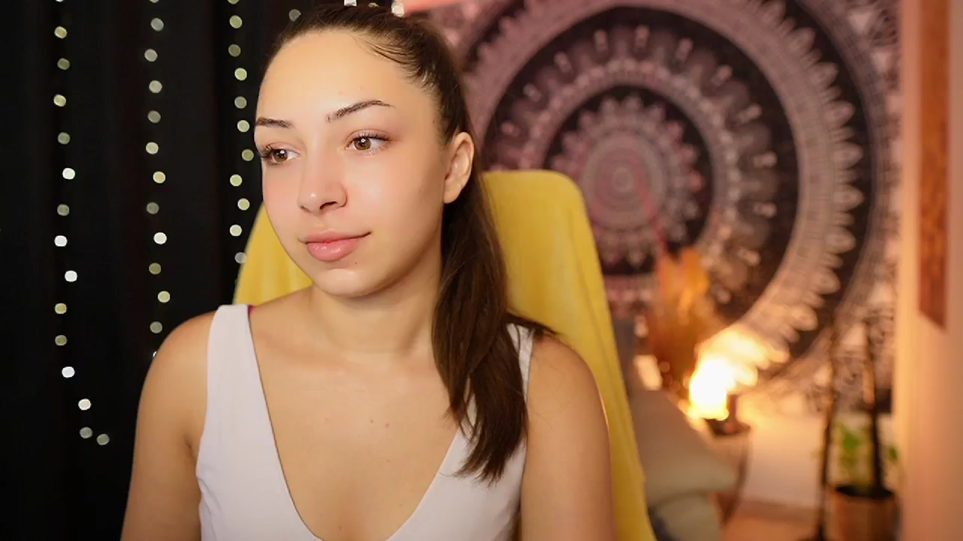 Gallery image thumbnail from Briar__Rose's myfreecams stream on, 08/15/2024, 14:58 image 10 of 20
