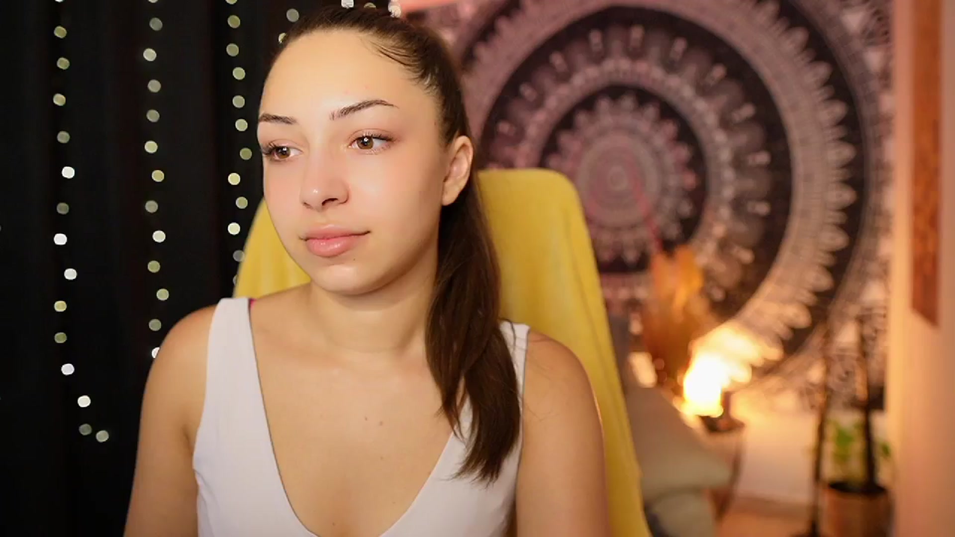 Gallery image thumbnail from Briar__Rose's myfreecams stream on, 08/15/2024, 14:58 image 11 of 20