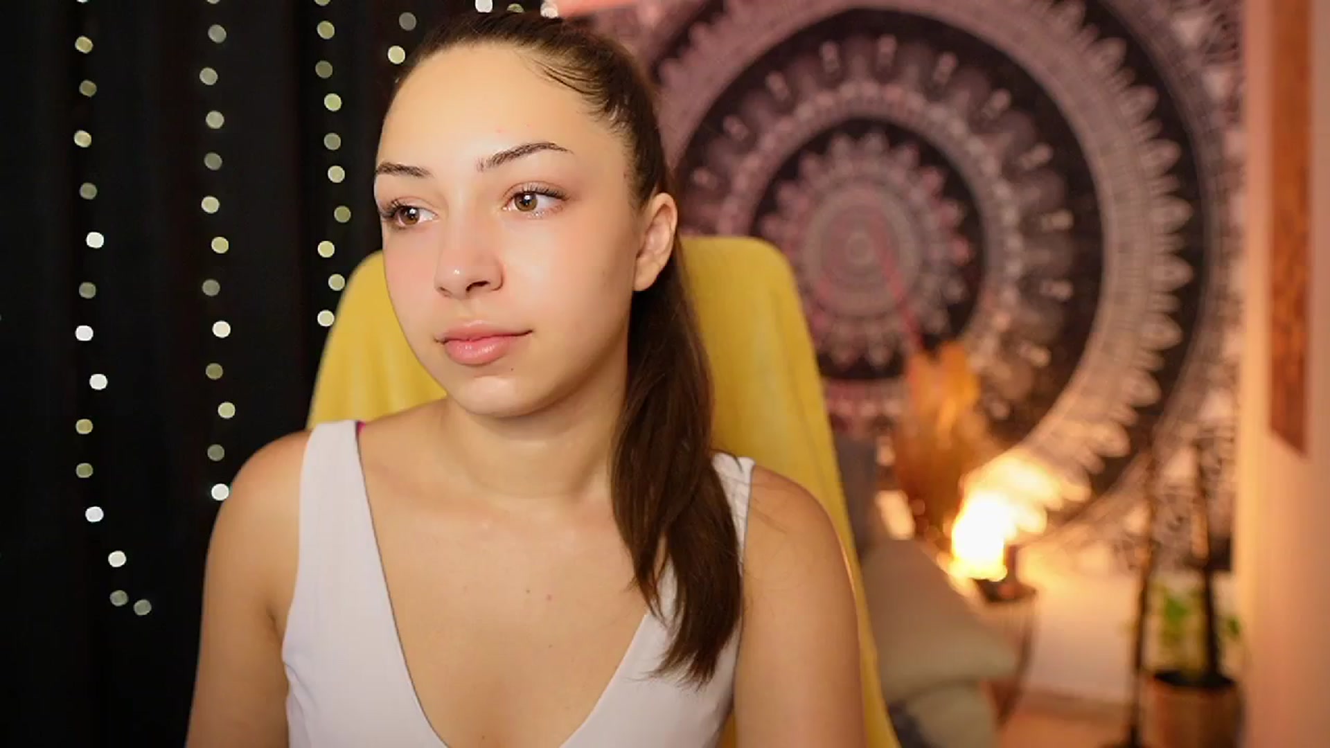 Gallery image thumbnail from Briar__Rose's myfreecams stream on, 08/15/2024, 14:58 image 12 of 20