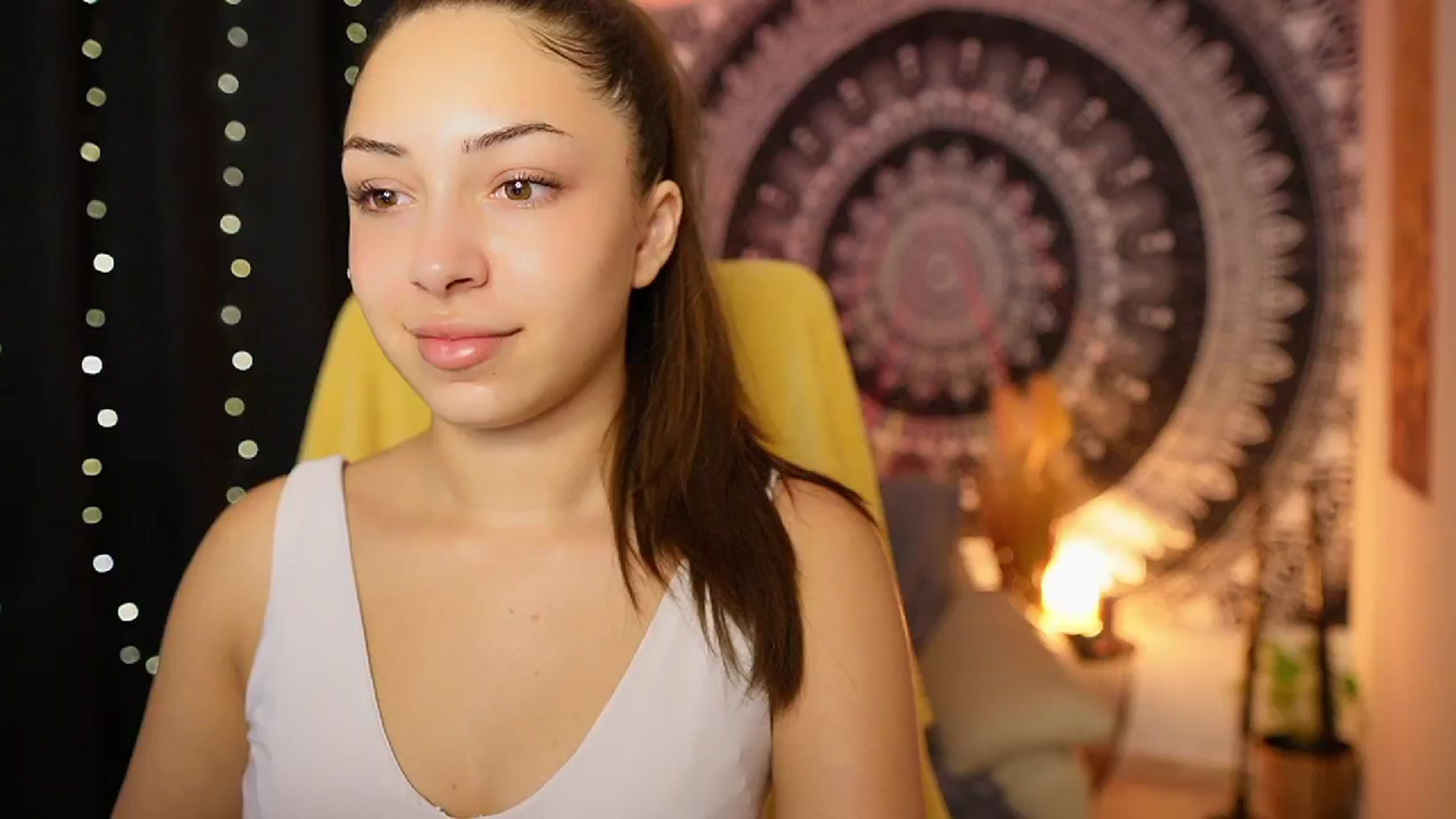 Gallery image thumbnail from Briar__Rose's myfreecams stream on, 08/15/2024, 14:58 image 19 of 20