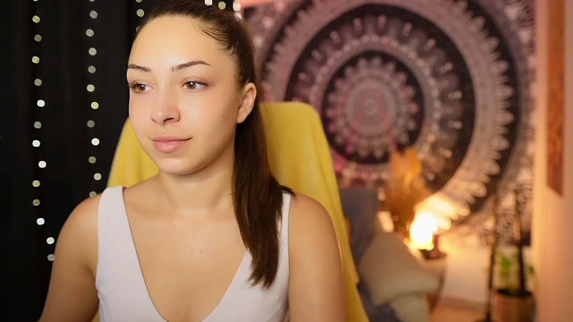Gallery image thumbnail from Briar__Rose's myfreecams stream on, 08/15/2024, 14:58 image 17 of 20