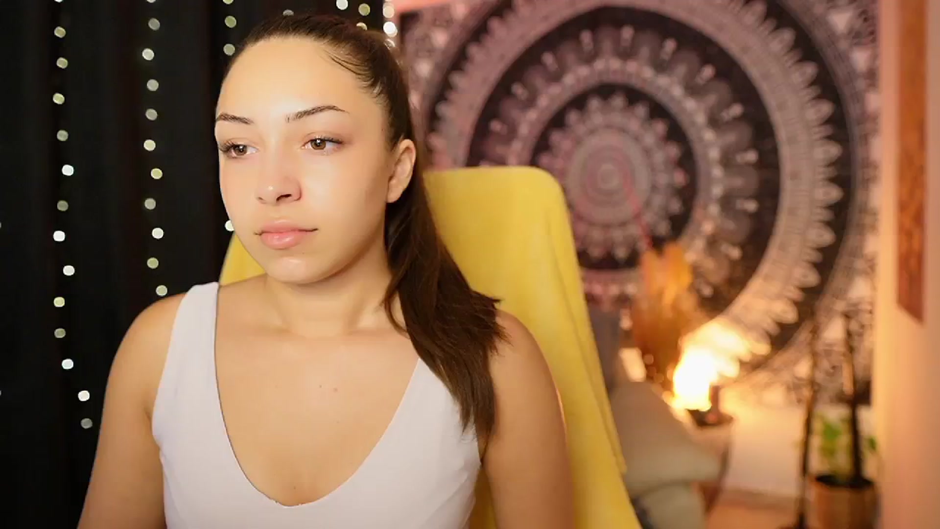 Gallery image thumbnail from Briar__Rose's myfreecams stream on, 08/15/2024, 16:30 image 17 of 20