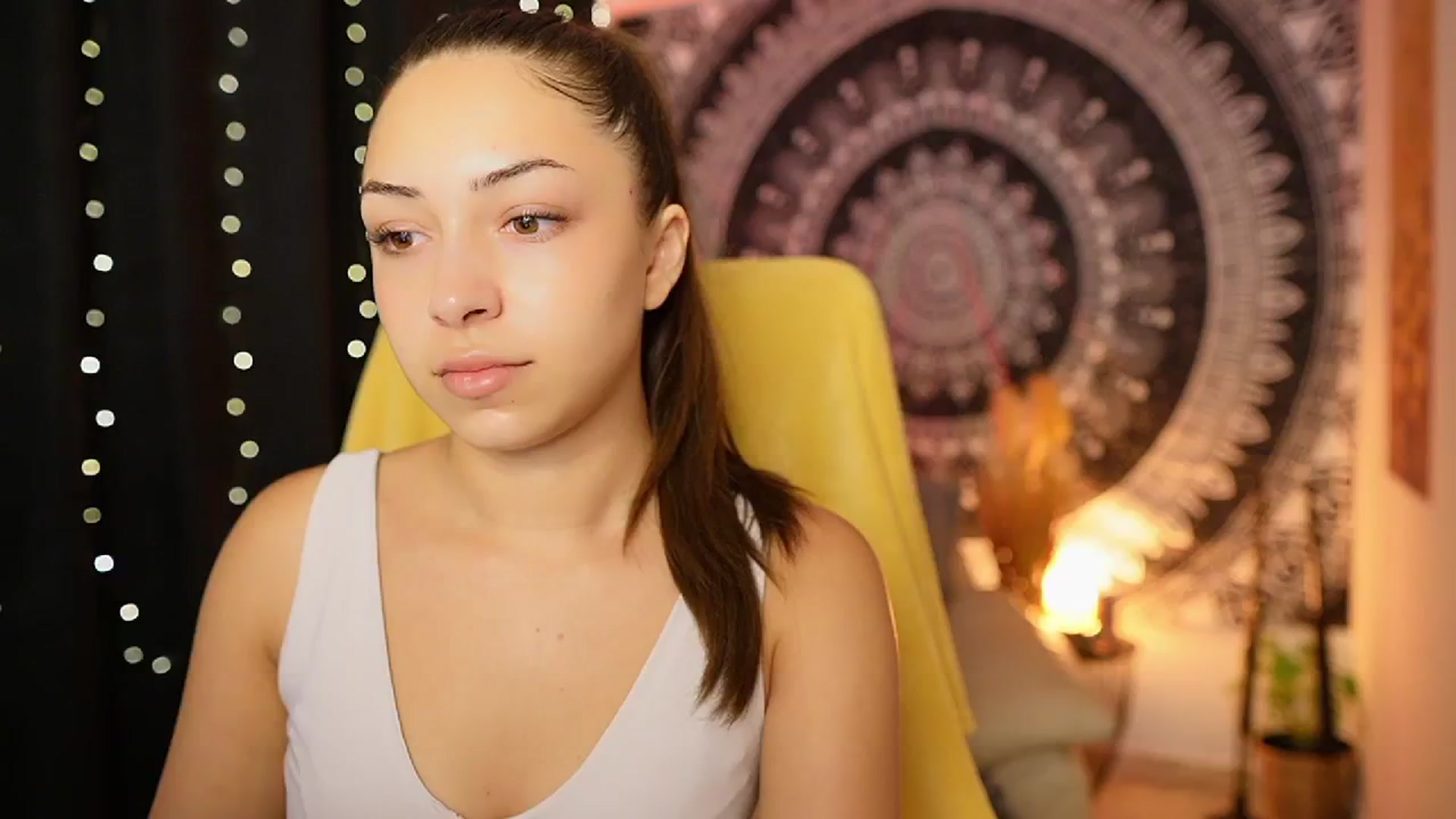 Gallery image thumbnail from Briar__Rose's myfreecams stream on, 08/15/2024, 16:30 image 19 of 20