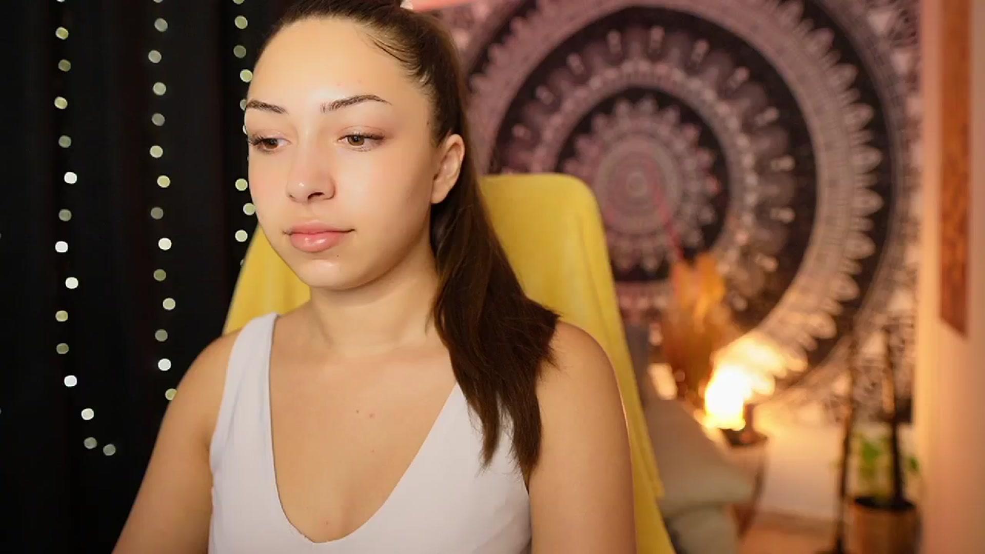 Gallery image thumbnail from Briar__Rose's myfreecams stream on, 08/15/2024, 16:30 image 15 of 20