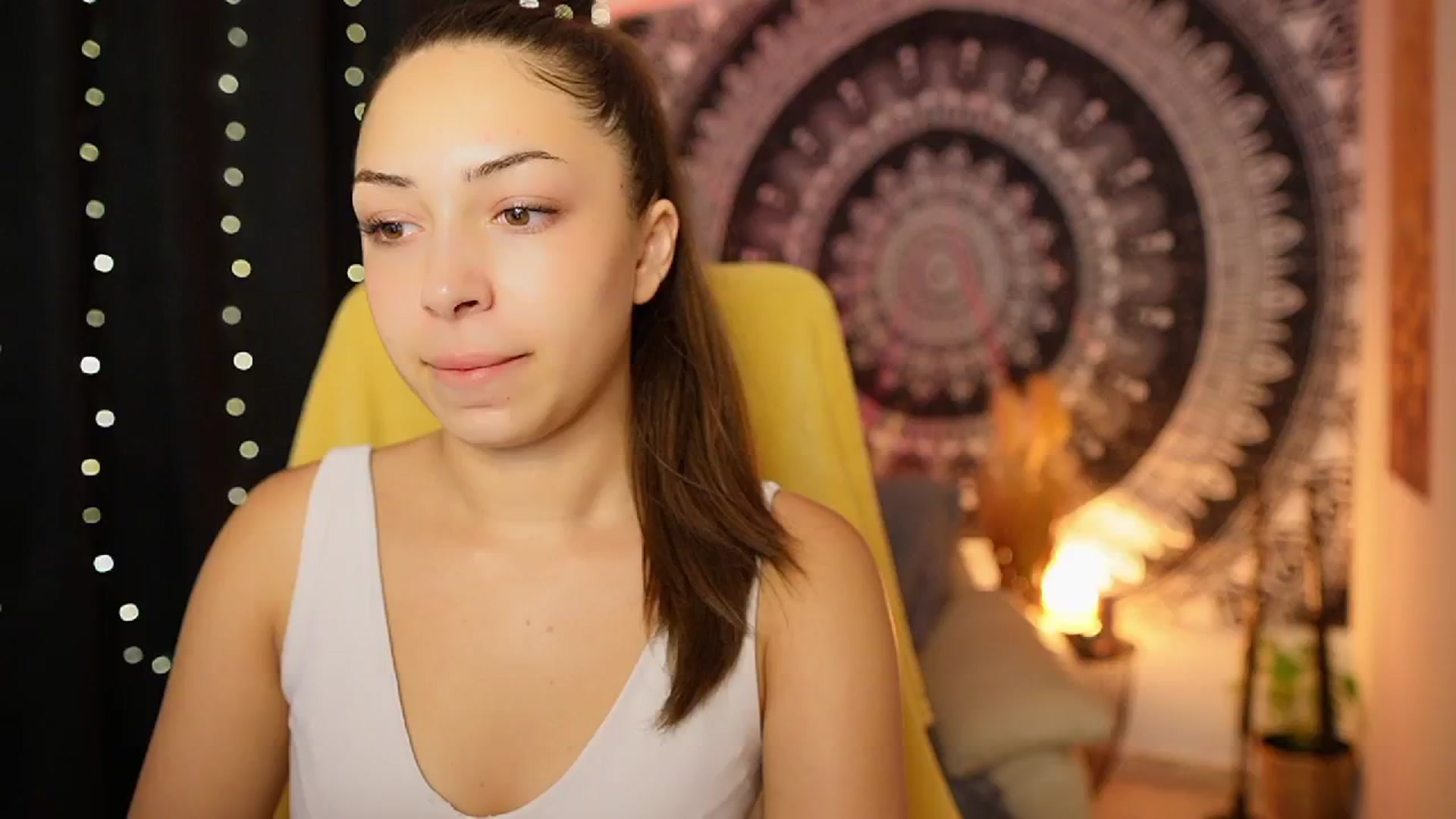 Gallery image thumbnail from Briar__Rose's myfreecams stream on, 08/15/2024, 16:30 image 9 of 20