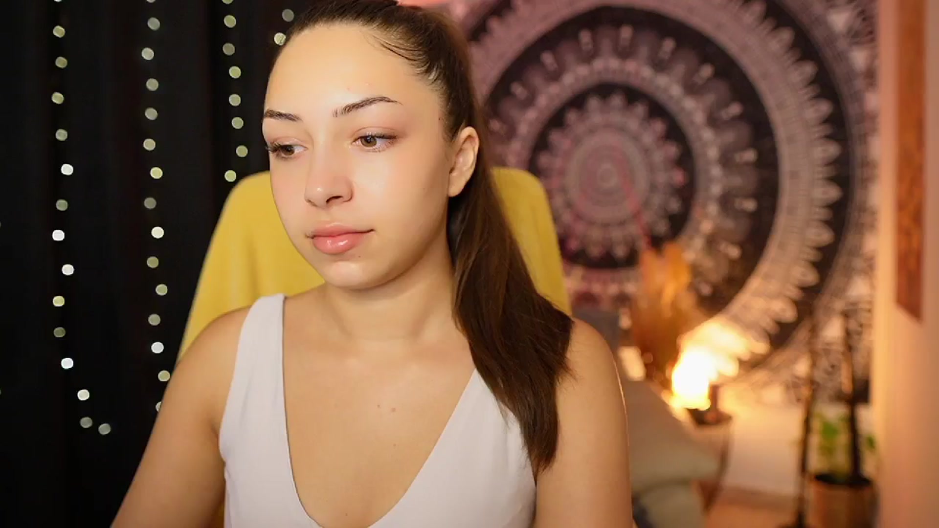 Gallery image thumbnail from Briar__Rose's myfreecams stream on, 08/15/2024, 16:30 image 14 of 20