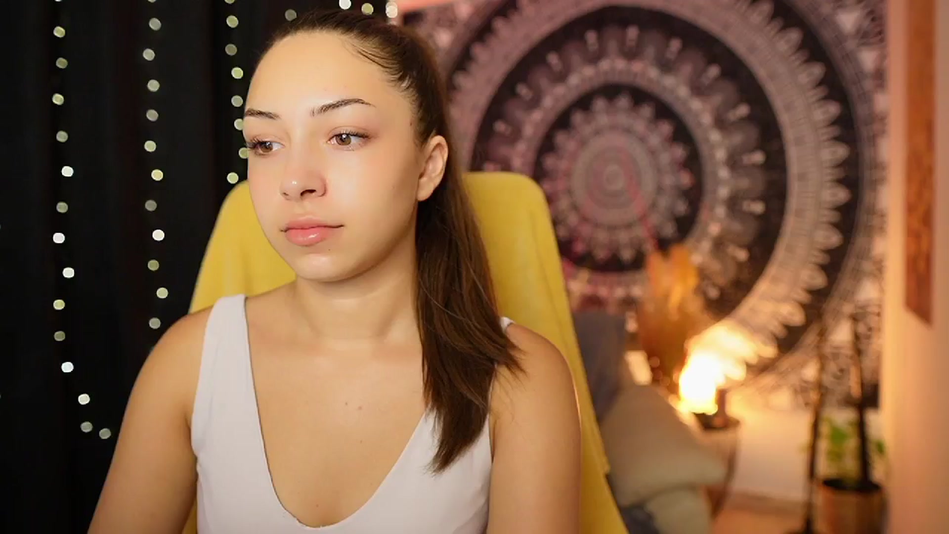 Gallery image thumbnail from Briar__Rose's myfreecams stream on, 08/15/2024, 16:30 image 10 of 20