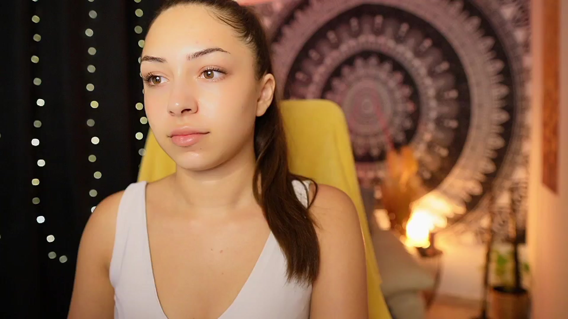 Gallery image thumbnail from Briar__Rose's myfreecams stream on, 08/15/2024, 16:49 image 4 of 20