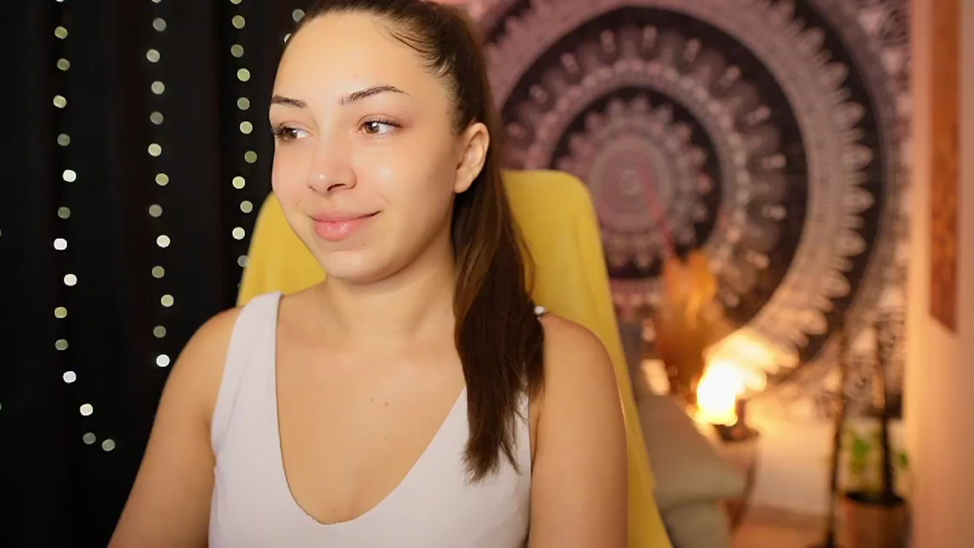 Gallery image thumbnail from Briar__Rose's myfreecams stream on, 08/15/2024, 16:49 image 11 of 20