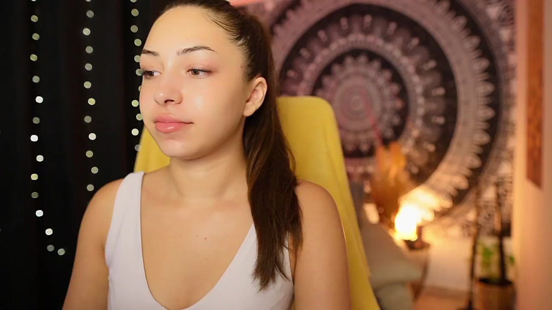 Gallery image thumbnail from Briar__Rose's myfreecams stream on, 08/15/2024, 16:49 image 8 of 20