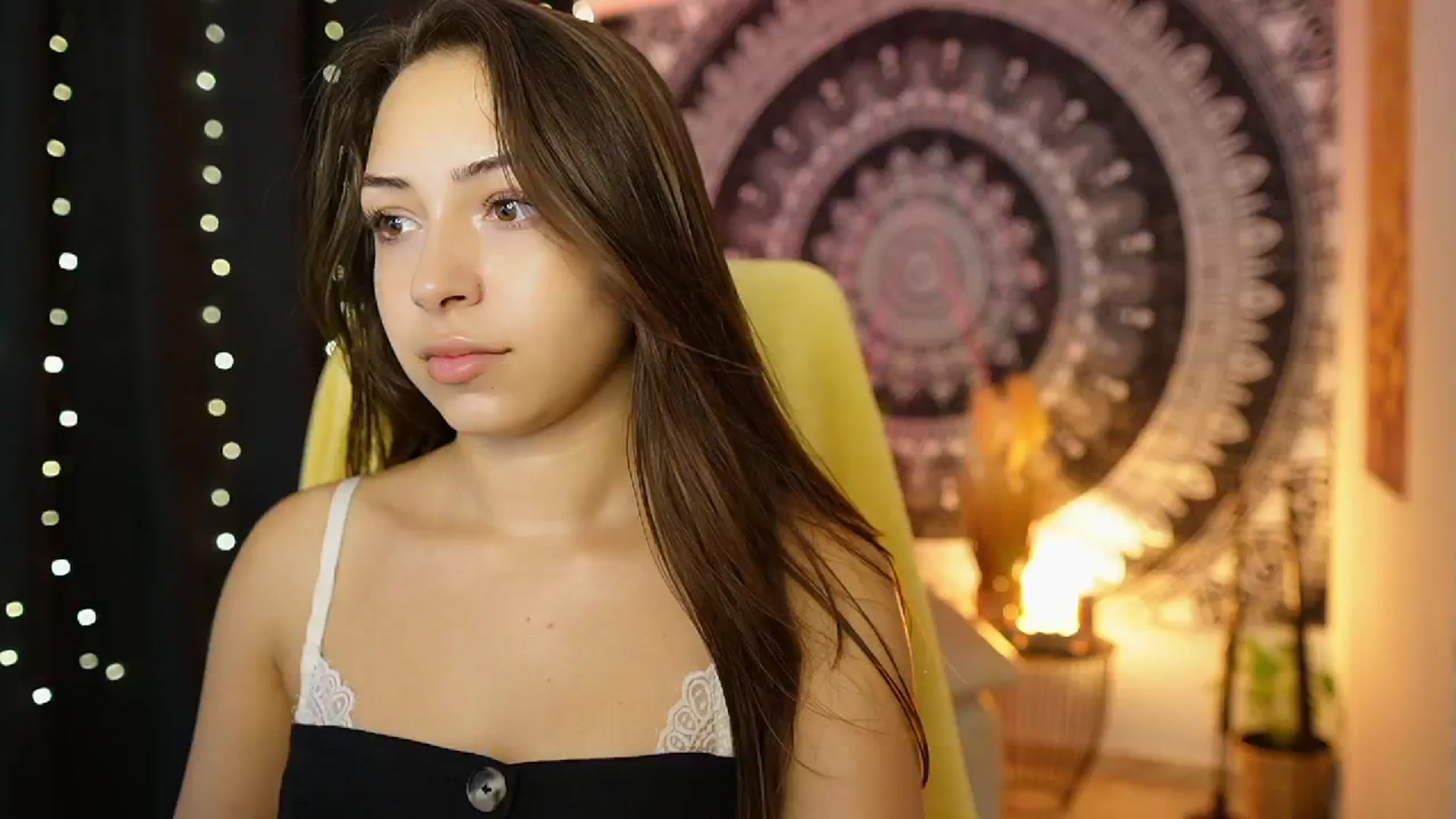 Gallery image thumbnail from Briar__Rose's myfreecams stream on, 08/16/2024, 16:12 image 15 of 20