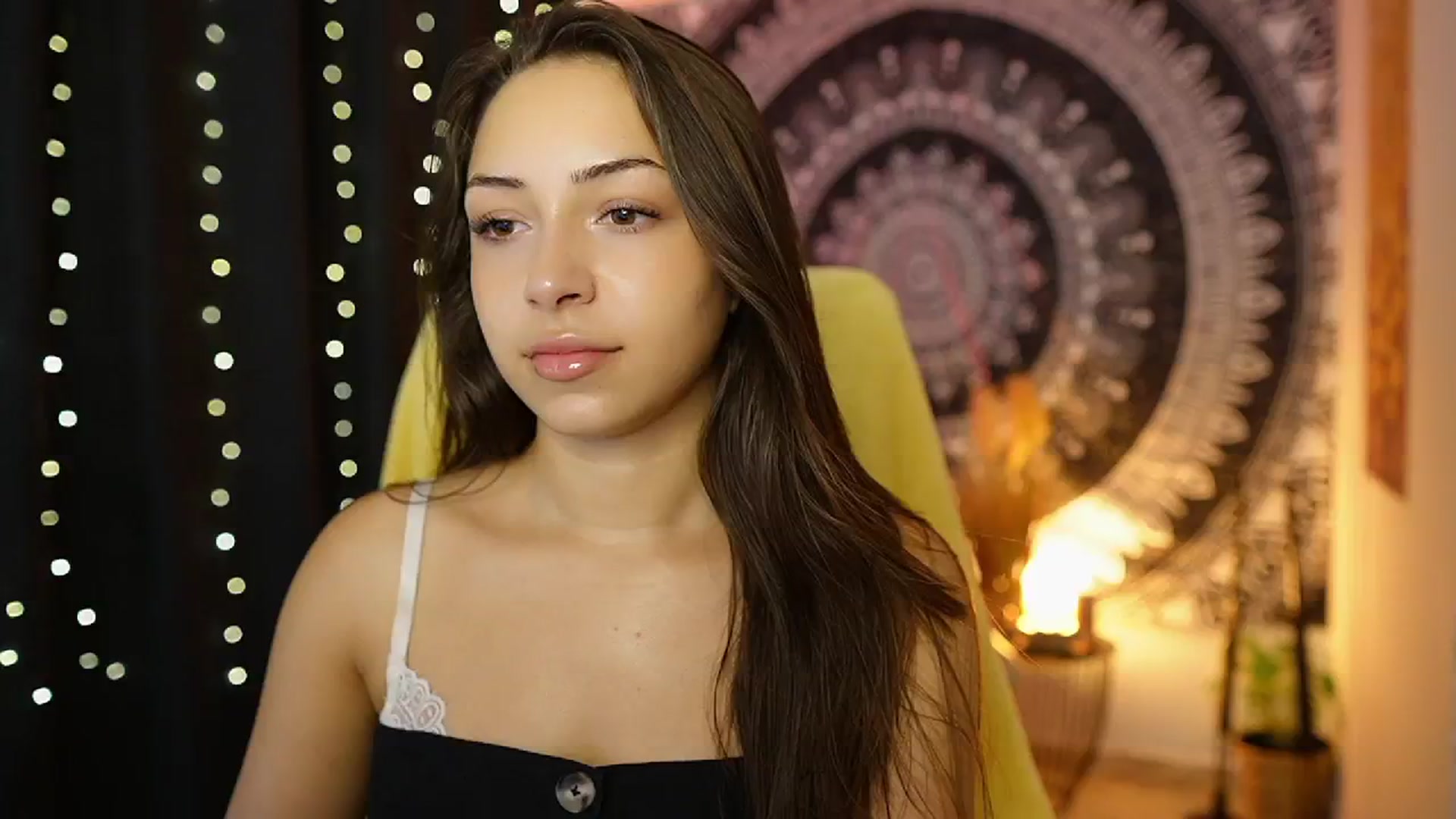 Gallery image thumbnail from Briar__Rose's myfreecams stream on, 08/16/2024, 16:12 image 5 of 20