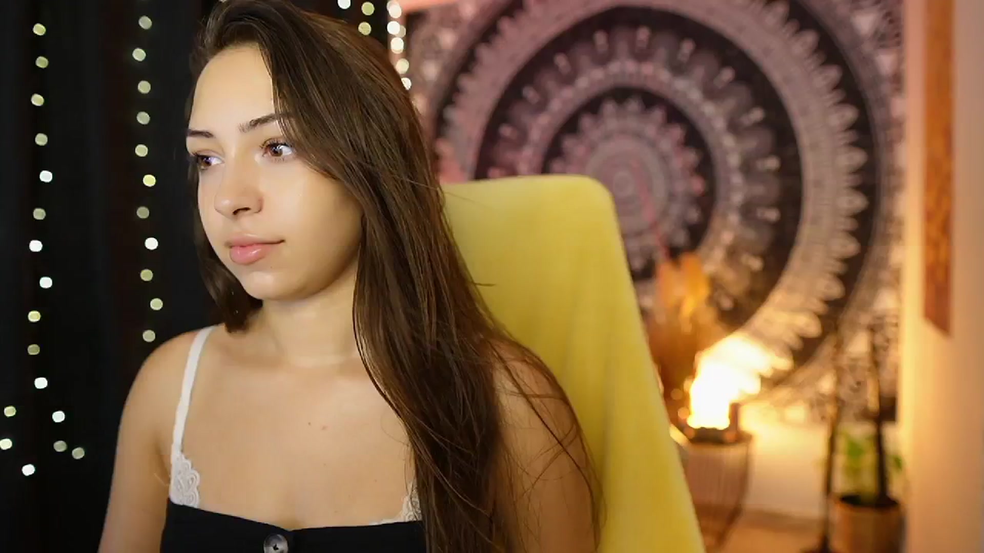 Gallery image thumbnail from Briar__Rose's myfreecams stream on, 08/16/2024, 16:12 image 9 of 20