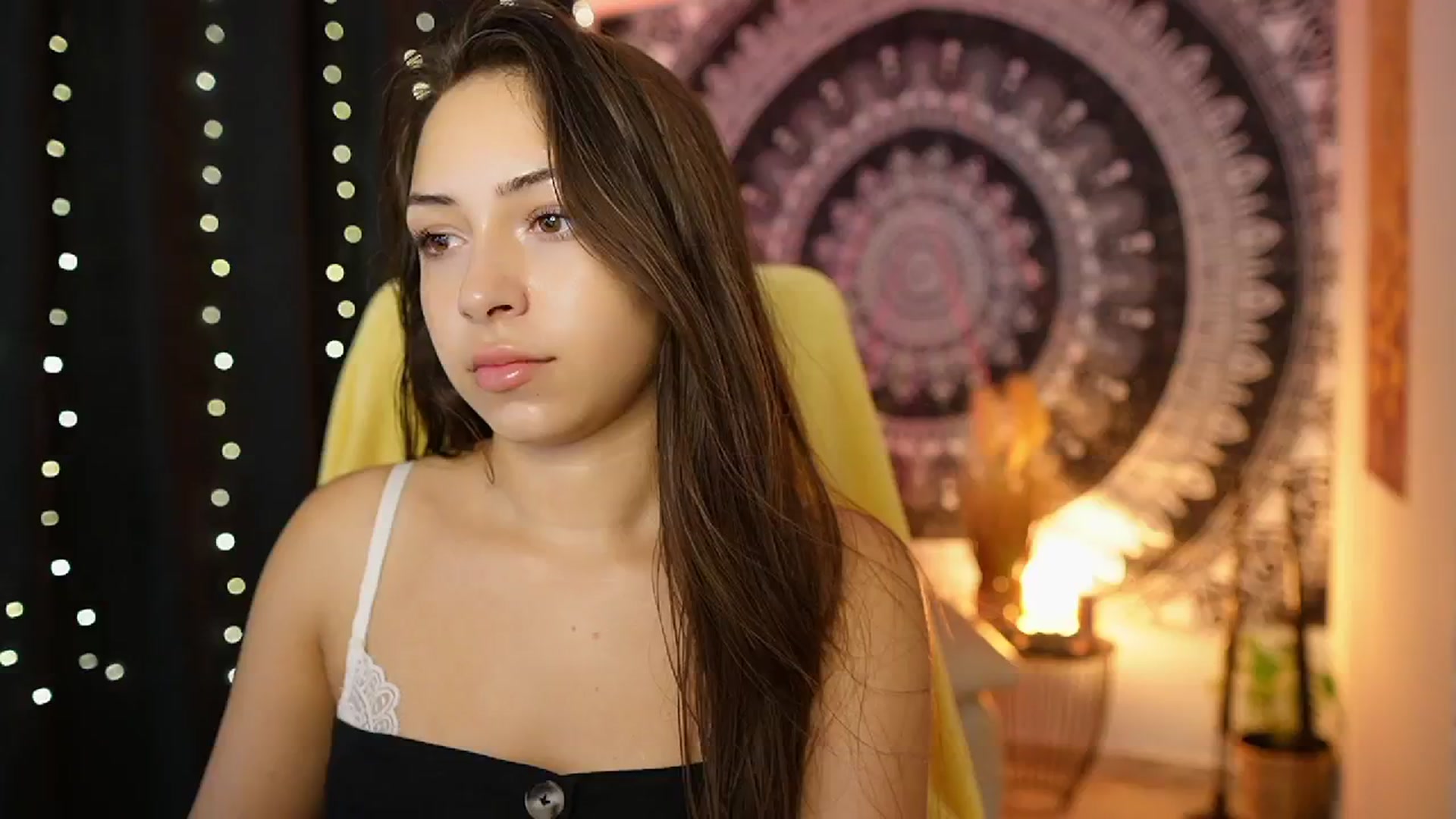 Gallery image thumbnail from Briar__Rose's myfreecams stream on, 08/16/2024, 17:07 image 3 of 20