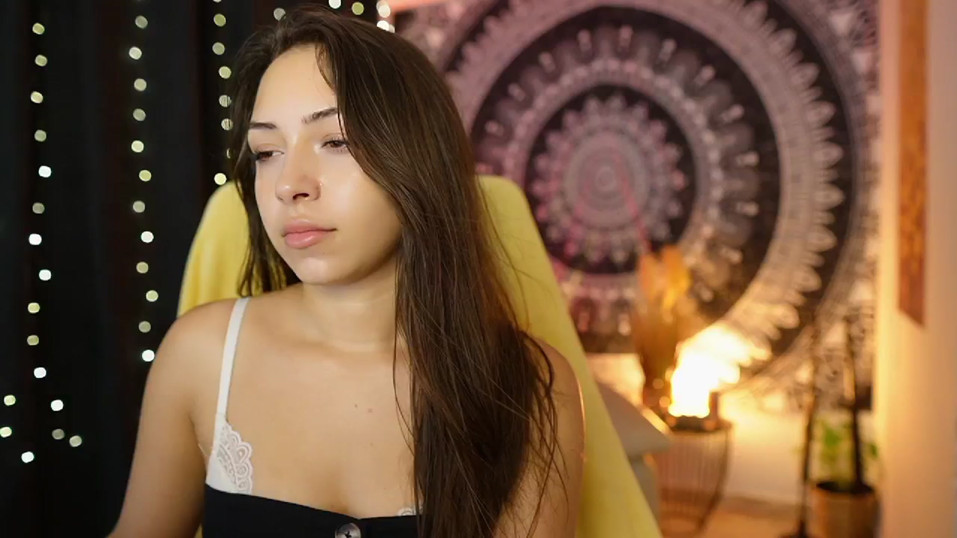 Gallery image thumbnail from Briar__Rose's myfreecams stream on, 08/16/2024, 17:07 image 15 of 20