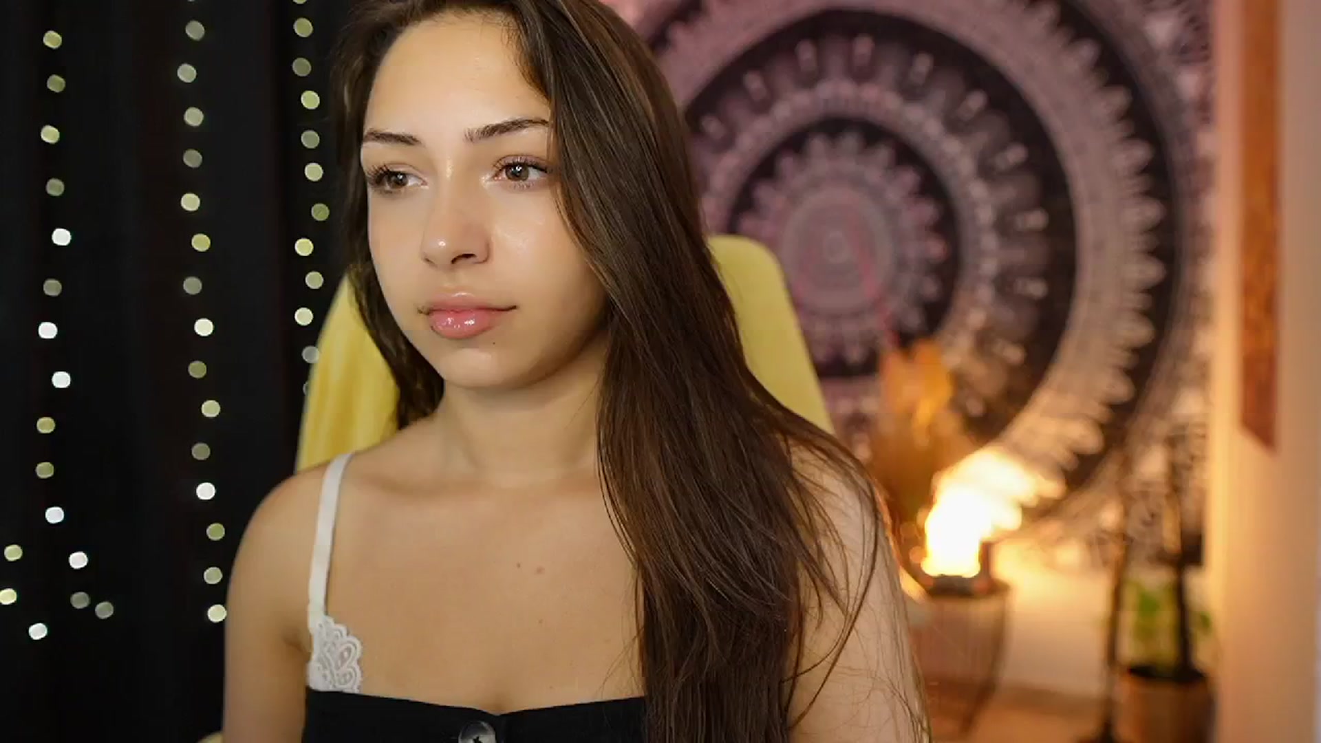 Gallery image thumbnail from Briar__Rose's myfreecams stream on, 08/16/2024, 18:11 image 10 of 20