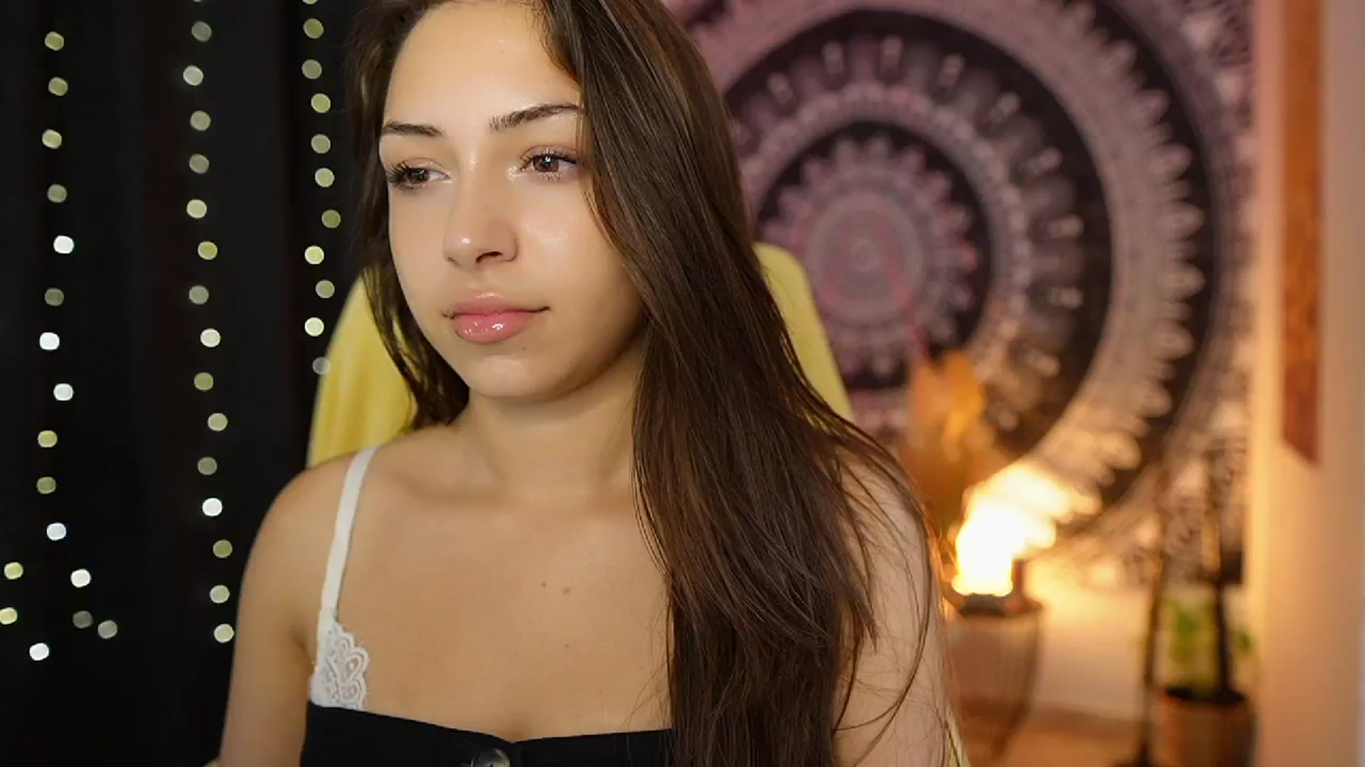 Gallery image thumbnail from Briar__Rose's myfreecams stream on, 08/16/2024, 18:11 image 14 of 20