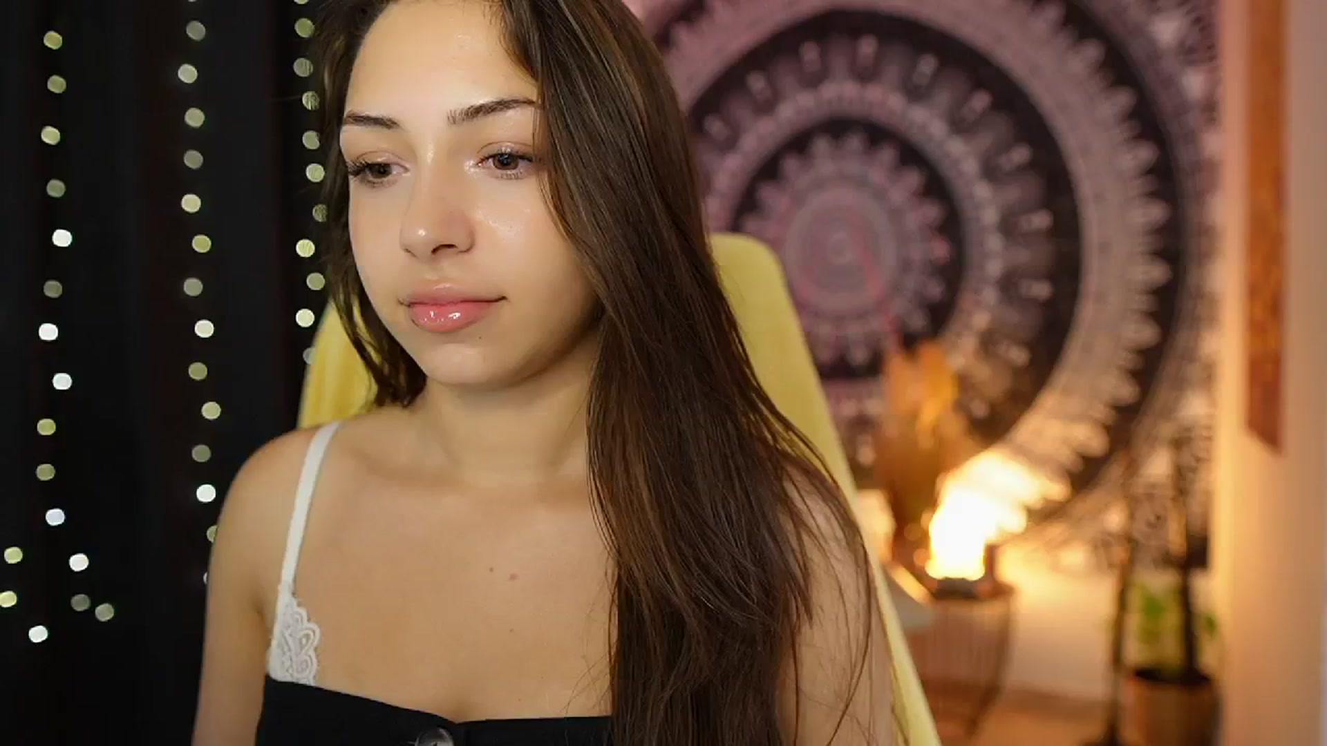 Gallery image thumbnail from Briar__Rose's myfreecams stream on, 08/16/2024, 18:11 image 15 of 20