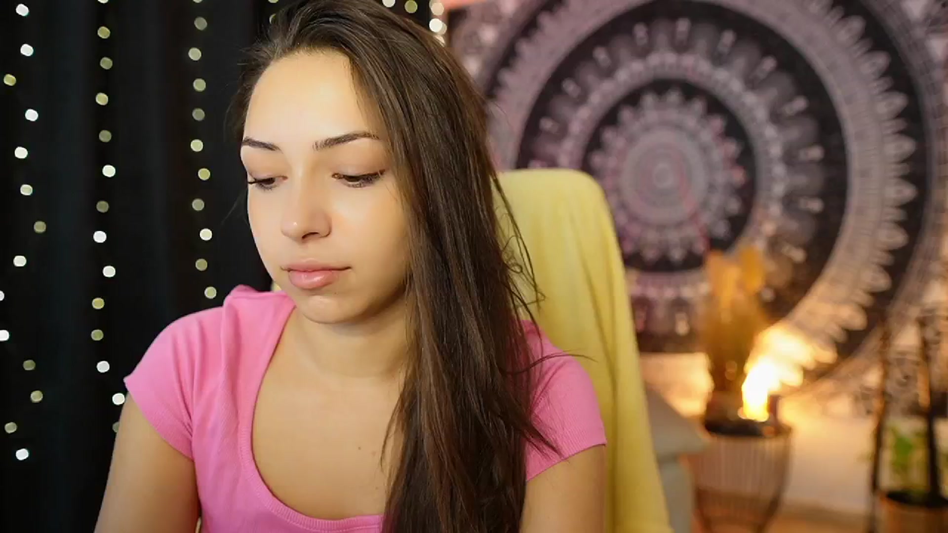 Gallery image thumbnail from Briar__Rose's myfreecams stream on, 08/21/2024, 14:30 image 4 of 20