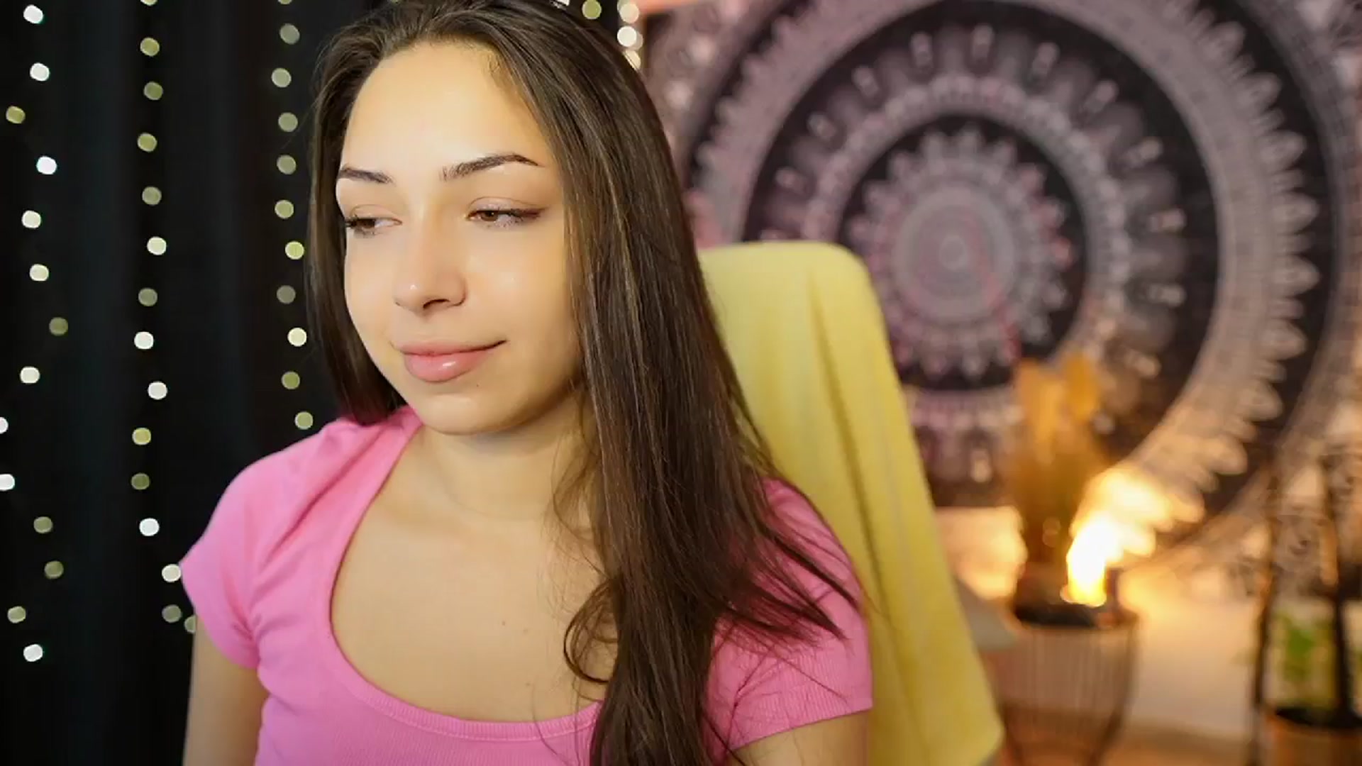 Gallery image thumbnail from Briar__Rose's myfreecams stream on, 08/21/2024, 14:30 image 14 of 20