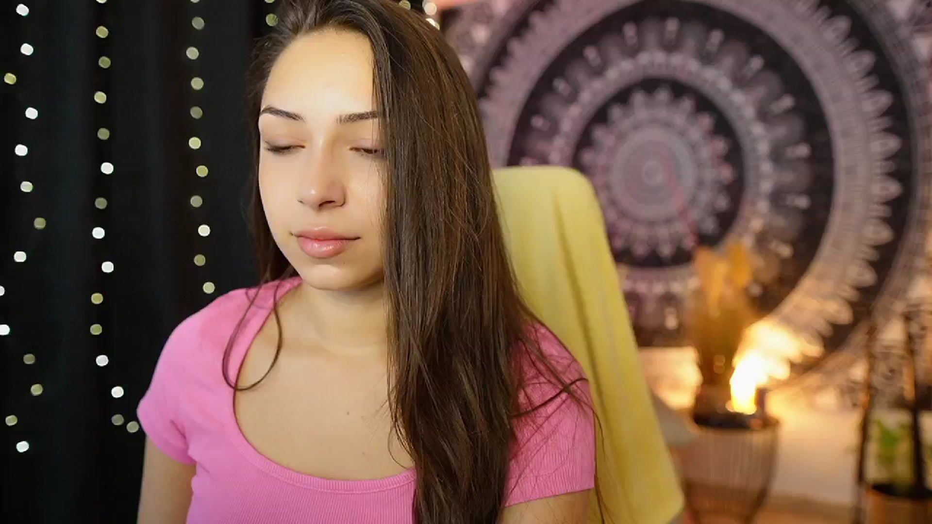 Gallery image thumbnail from Briar__Rose's myfreecams stream on, 08/21/2024, 14:30 image 11 of 20