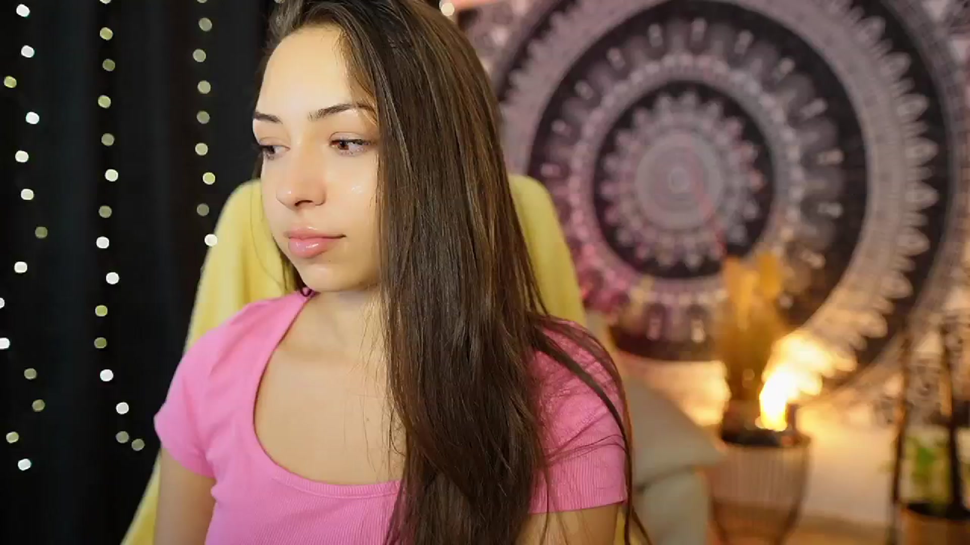 Gallery image thumbnail from Briar__Rose's myfreecams stream on, 08/21/2024, 18:13 image 17 of 20