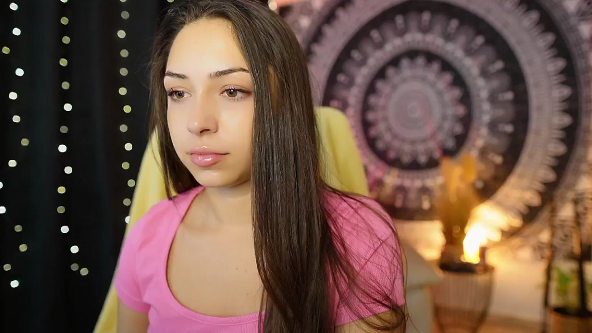Gallery image thumbnail from Briar__Rose's myfreecams stream on, 08/21/2024, 18:13 image 3 of 20