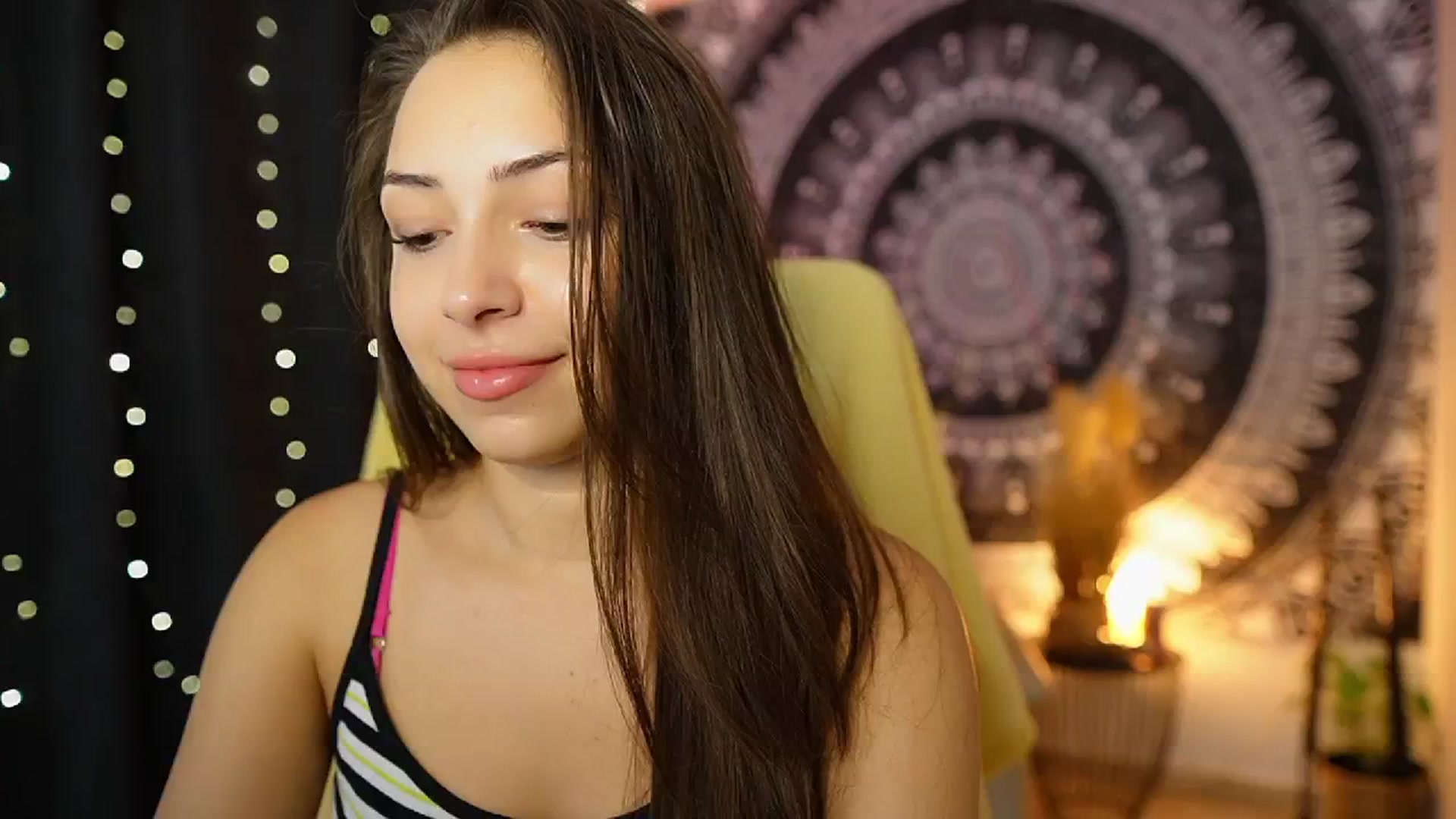 Gallery image thumbnail from Briar__Rose's myfreecams stream on, 08/23/2024, 17:32 image 16 of 20