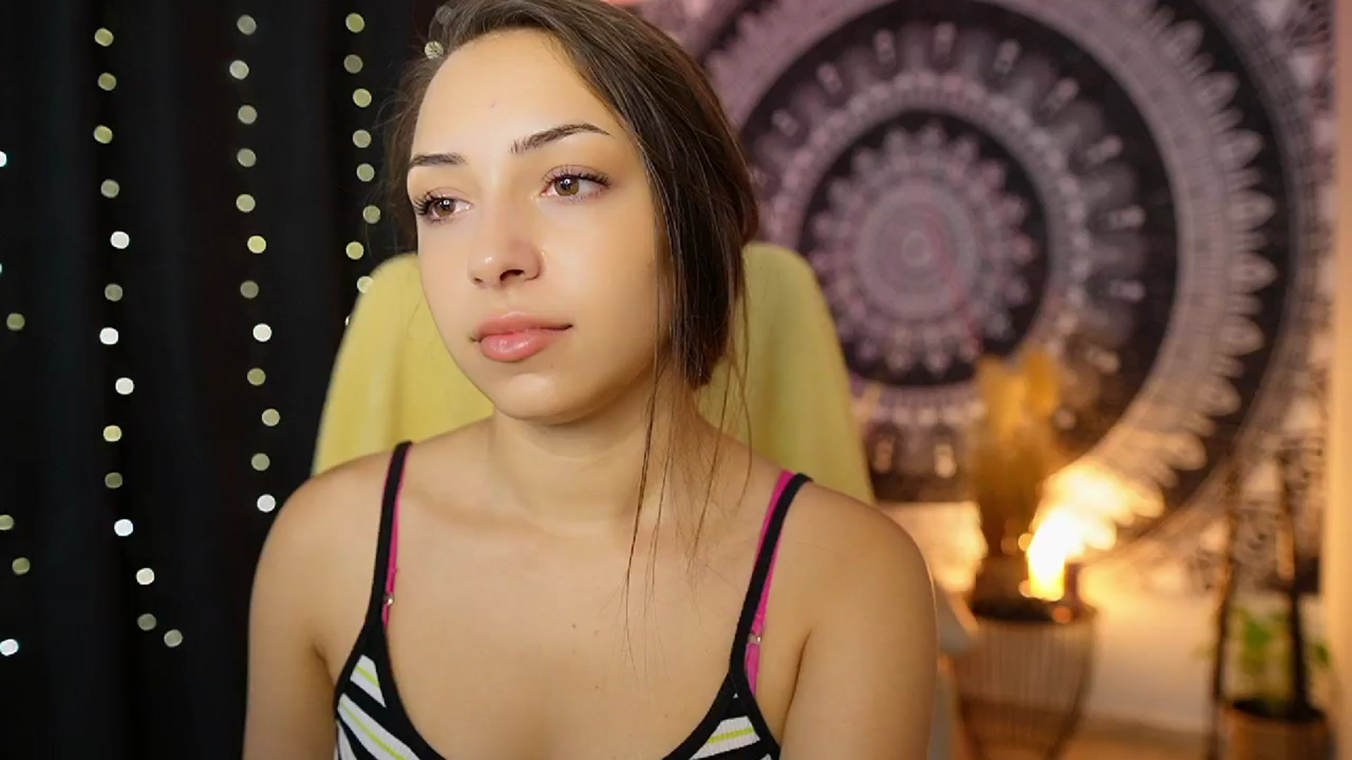 Gallery image thumbnail from Briar__Rose's myfreecams stream on, 08/23/2024, 17:32 image 7 of 20