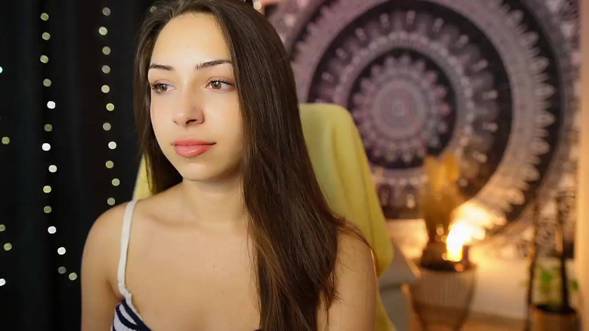 Gallery image thumbnail from Briar__Rose's myfreecams stream on, 08/24/2024, 15:36 image 4 of 20