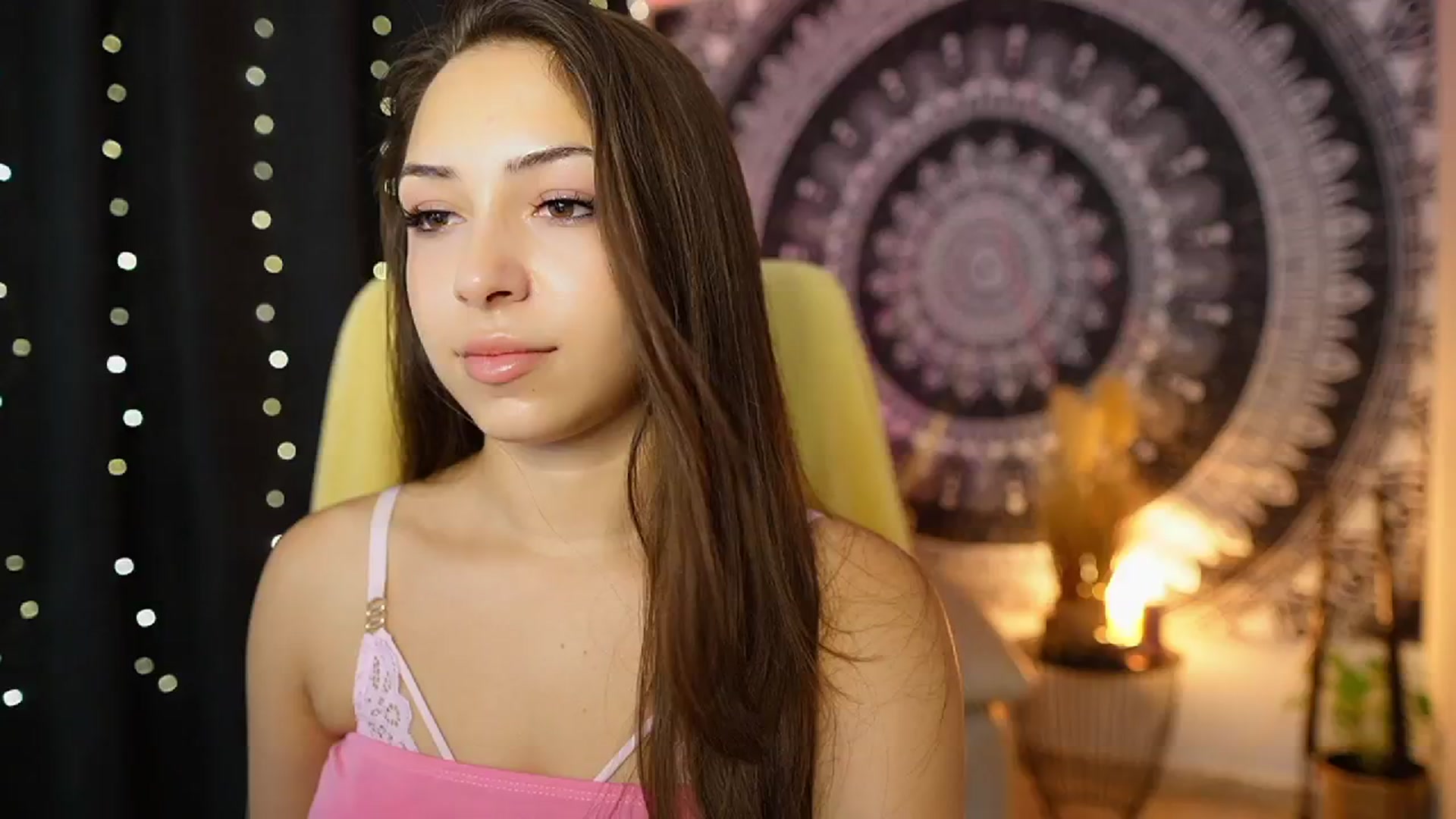 Gallery image thumbnail from Briar__Rose's myfreecams stream on, 08/27/2024, 16:05 image 14 of 20