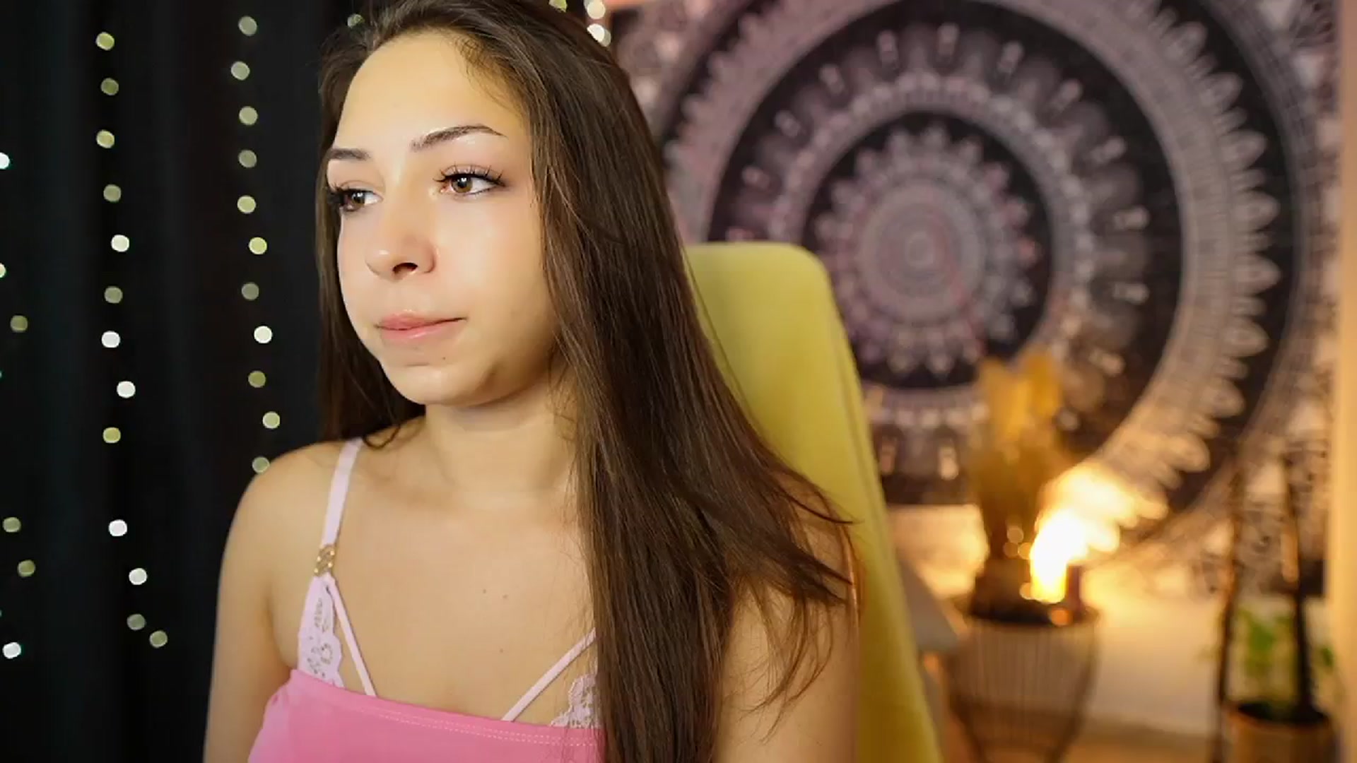 Gallery image thumbnail from Briar__Rose's myfreecams stream on, 08/27/2024, 18:12 image 14 of 20
