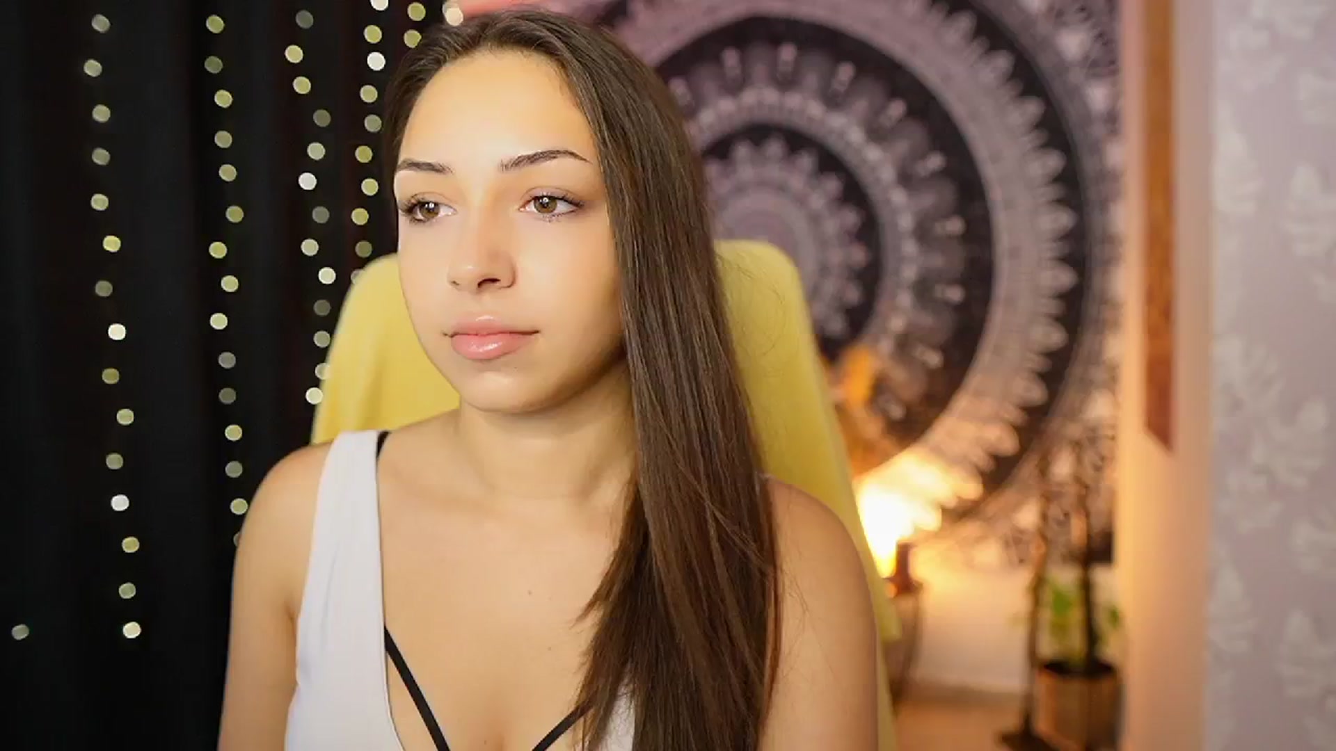 Gallery image thumbnail from Briar__Rose's myfreecams stream on, 08/28/2024, 16:42 image 18 of 20
