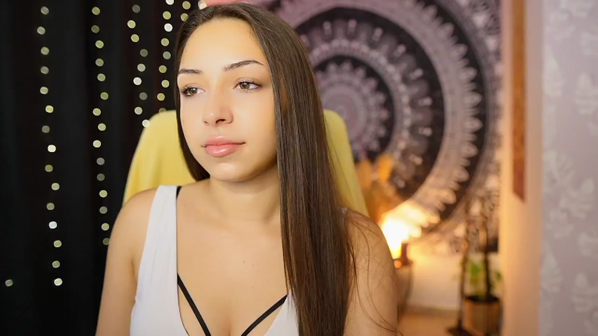 Gallery image thumbnail from Briar__Rose's myfreecams stream on, 08/28/2024, 16:42 image 11 of 20