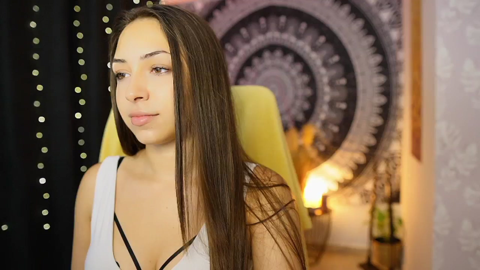 Gallery image thumbnail from Briar__Rose's myfreecams stream on, 08/28/2024, 18:14 image 6 of 20