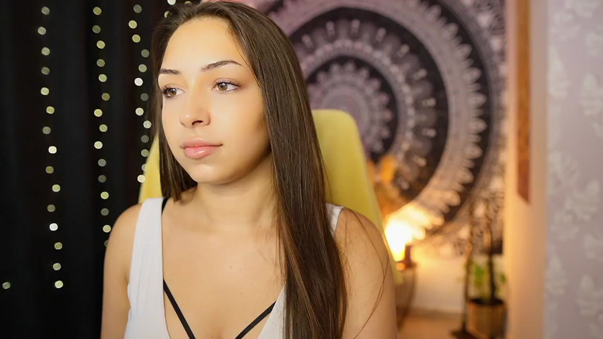 Gallery image thumbnail from Briar__Rose's myfreecams stream on, 08/28/2024, 18:14 image 19 of 20