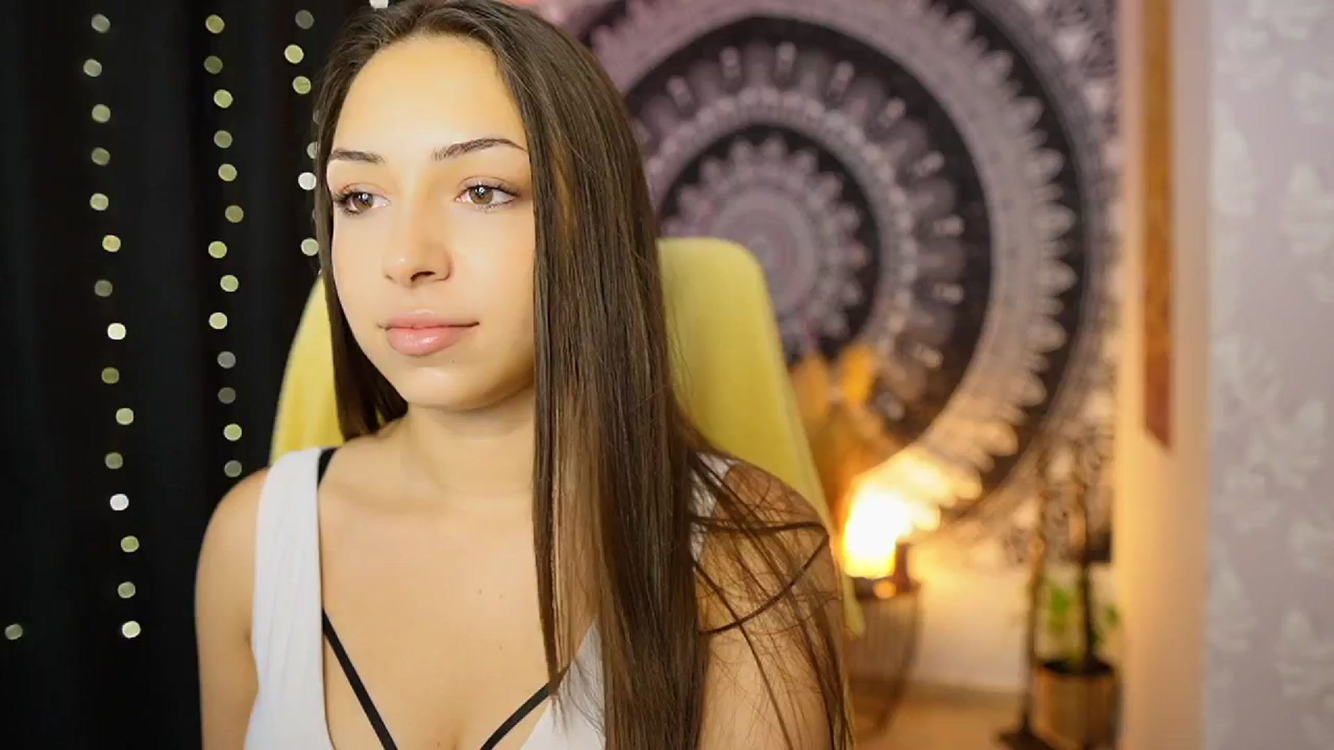 Gallery image thumbnail from Briar__Rose's myfreecams stream on, 08/28/2024, 18:14 image 3 of 20