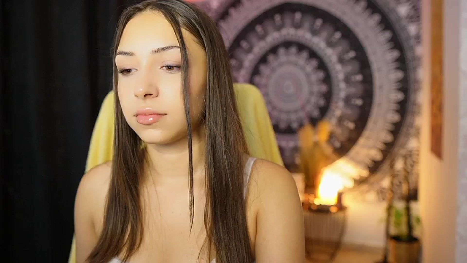 Gallery image thumbnail from Briar__Rose's myfreecams stream on, 08/29/2024, 14:47 image 15 of 20