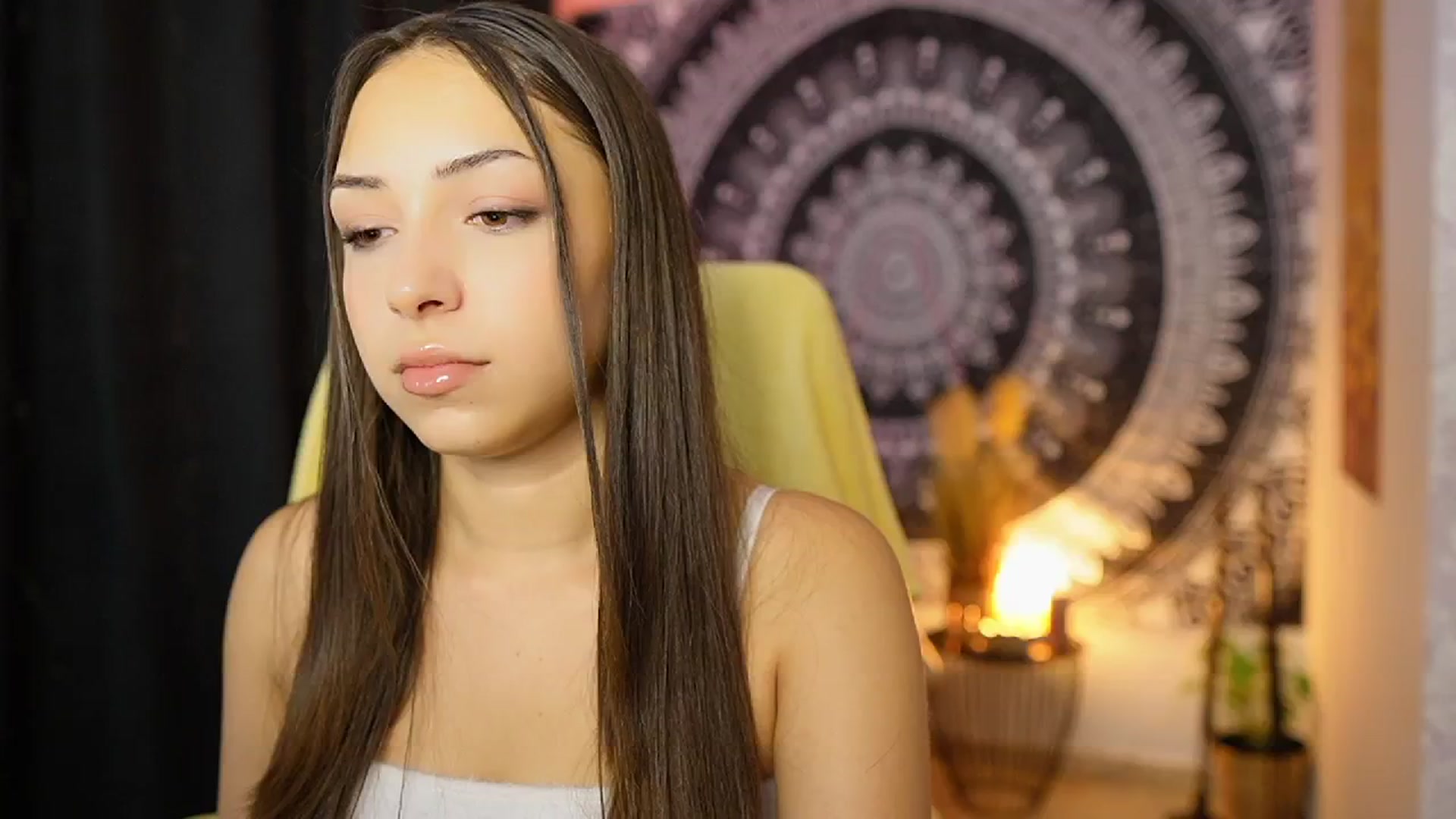 Gallery image thumbnail from Briar__Rose's myfreecams stream on, 08/29/2024, 14:47 image 4 of 20
