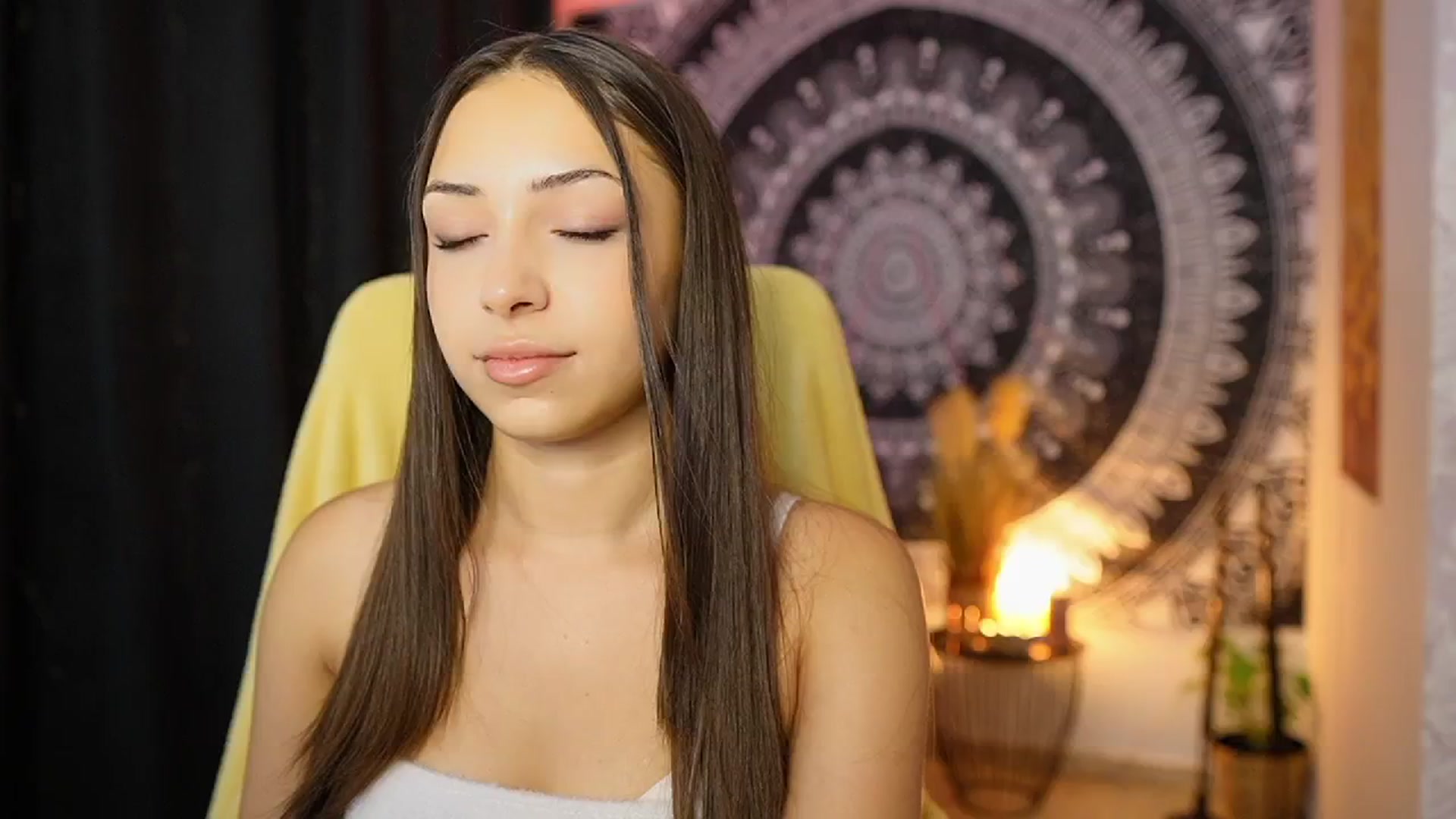 Gallery image thumbnail from Briar__Rose's myfreecams stream on, 08/29/2024, 18:05 image 2 of 20