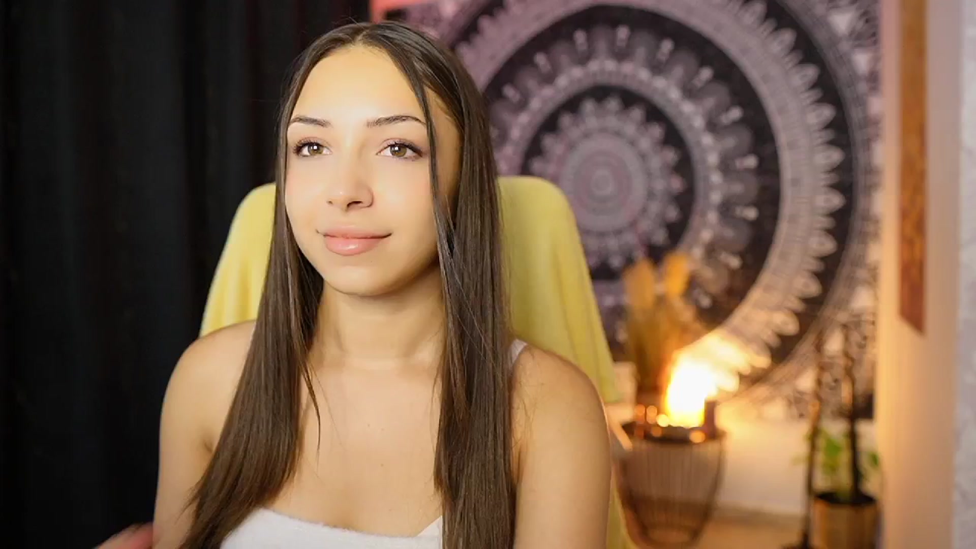 Gallery image thumbnail from Briar__Rose's myfreecams stream on, 08/29/2024, 18:05 image 3 of 20