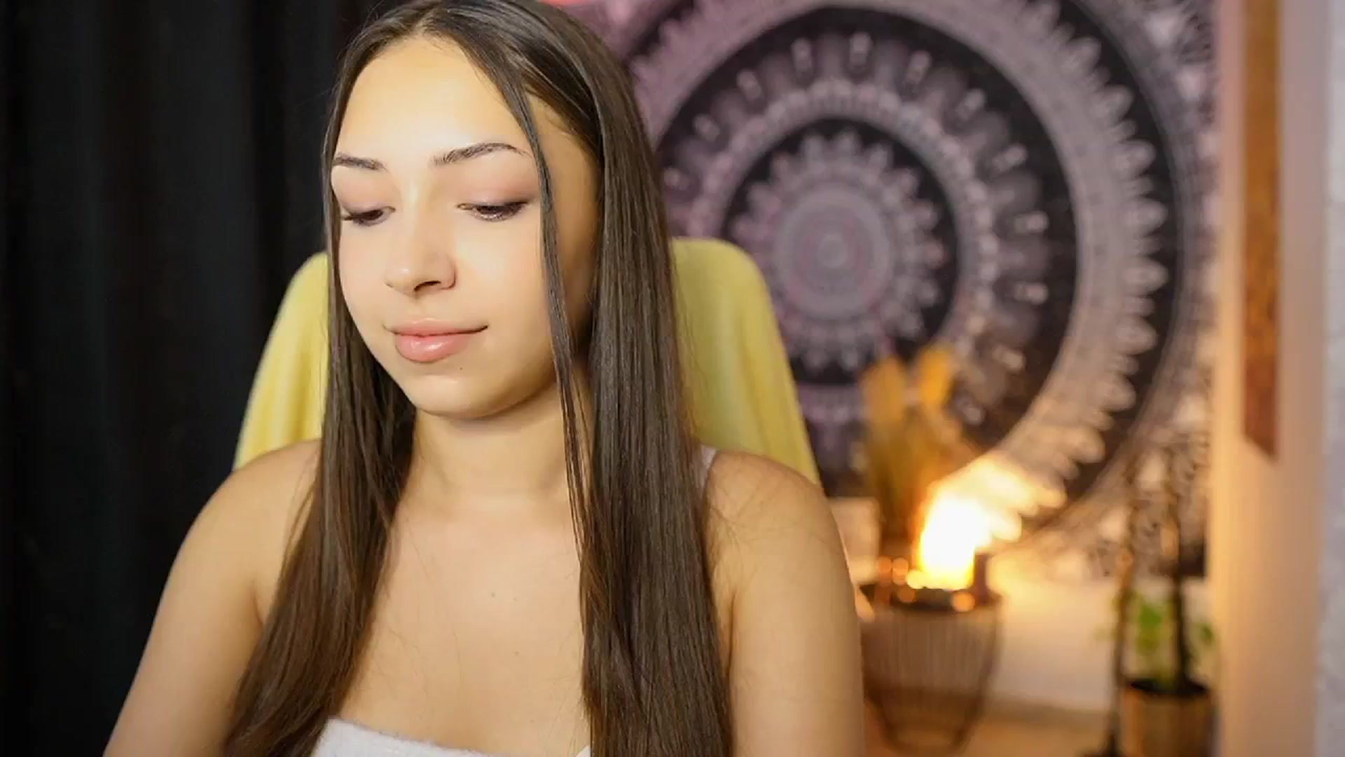Gallery image thumbnail from Briar__Rose's myfreecams stream on, 08/29/2024, 18:05 image 4 of 20